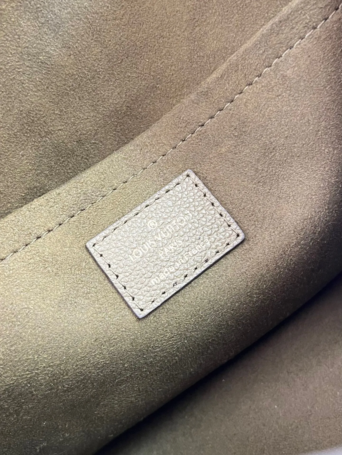 Louis Vuitton Mylockme Chain Bag M20799 - 图片 10