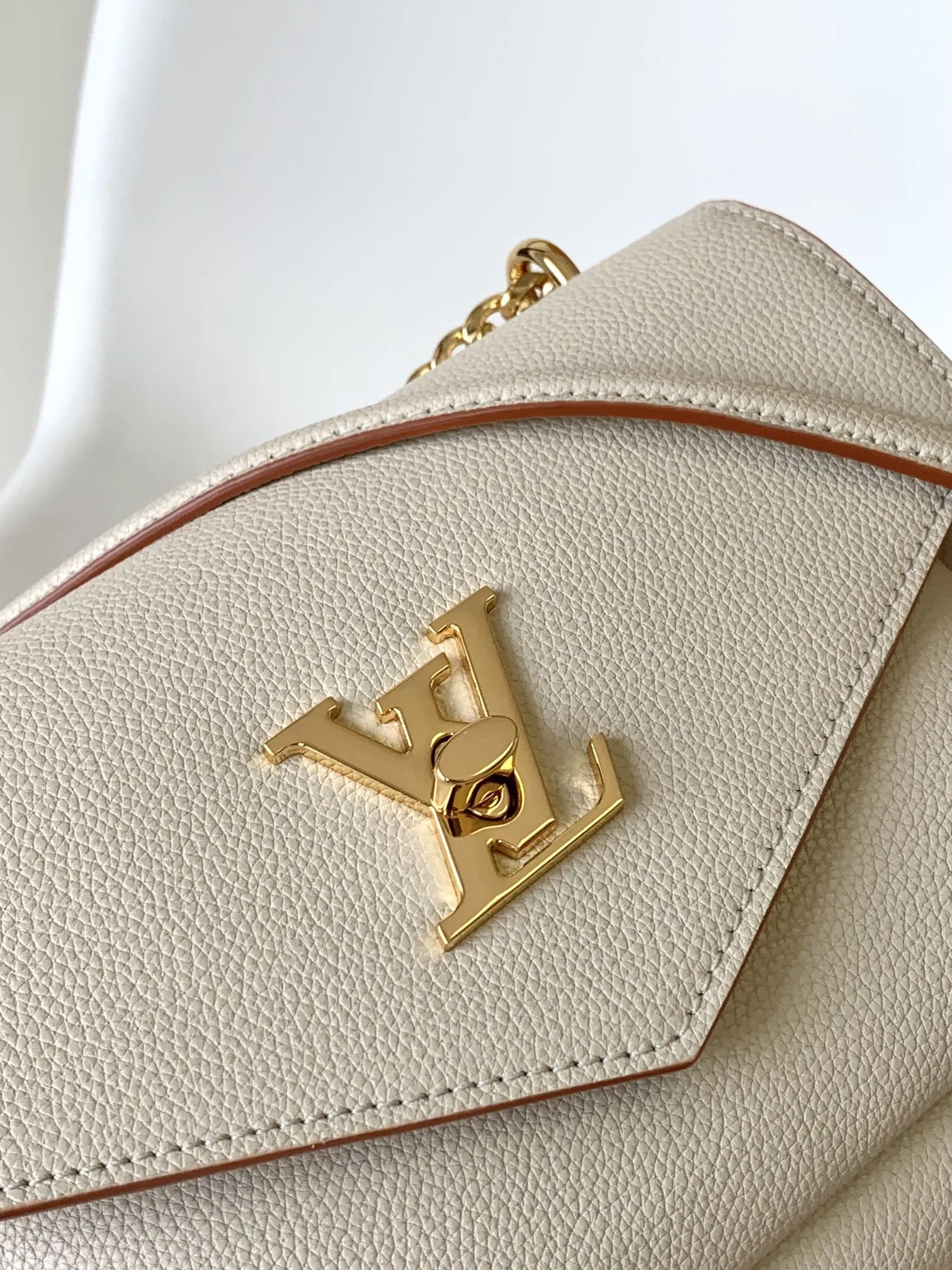 Louis Vuitton Mylockme Chain Bag M56137 - 图片 7