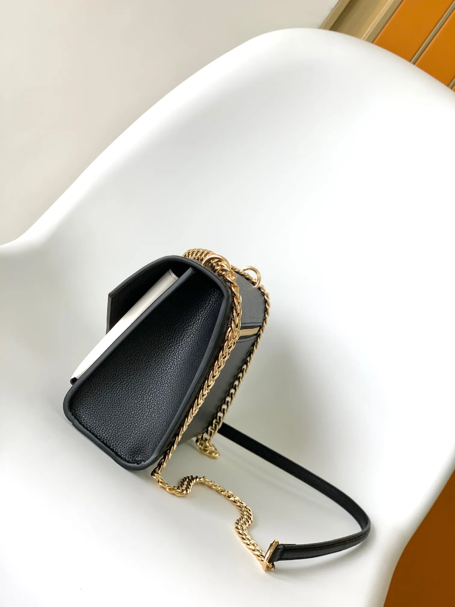 Louis Vuitton Mylockme Chain Bag M82121 - 图片 6