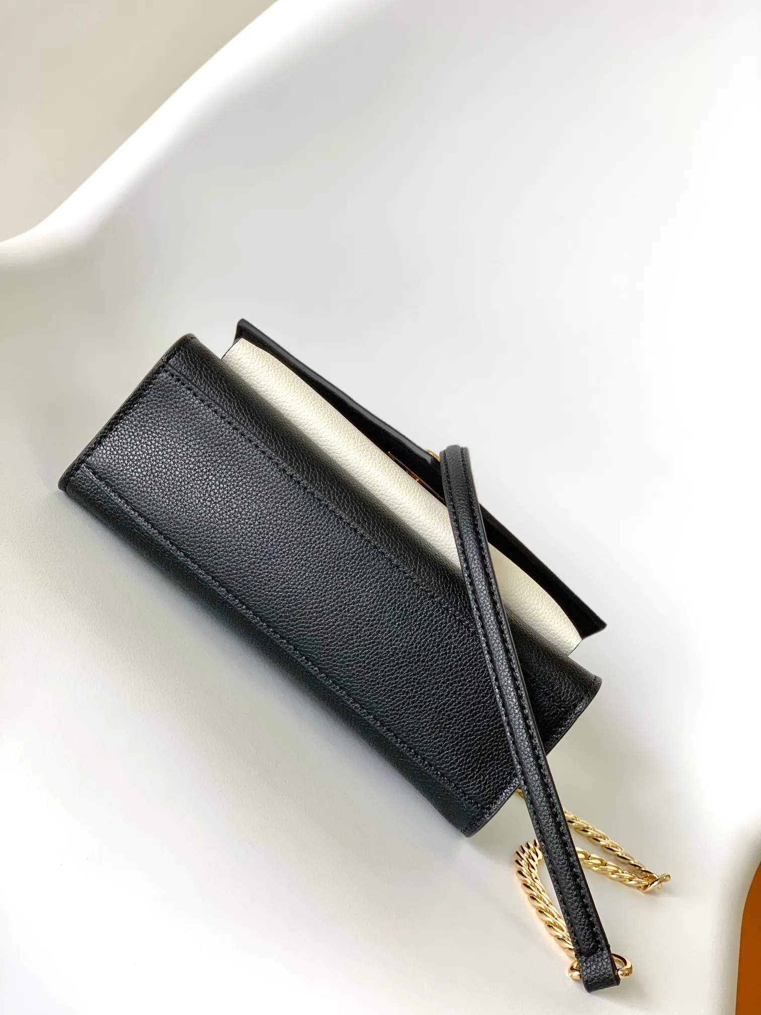 Louis Vuitton Mylockme Chain Bag M82121 - 图片 7