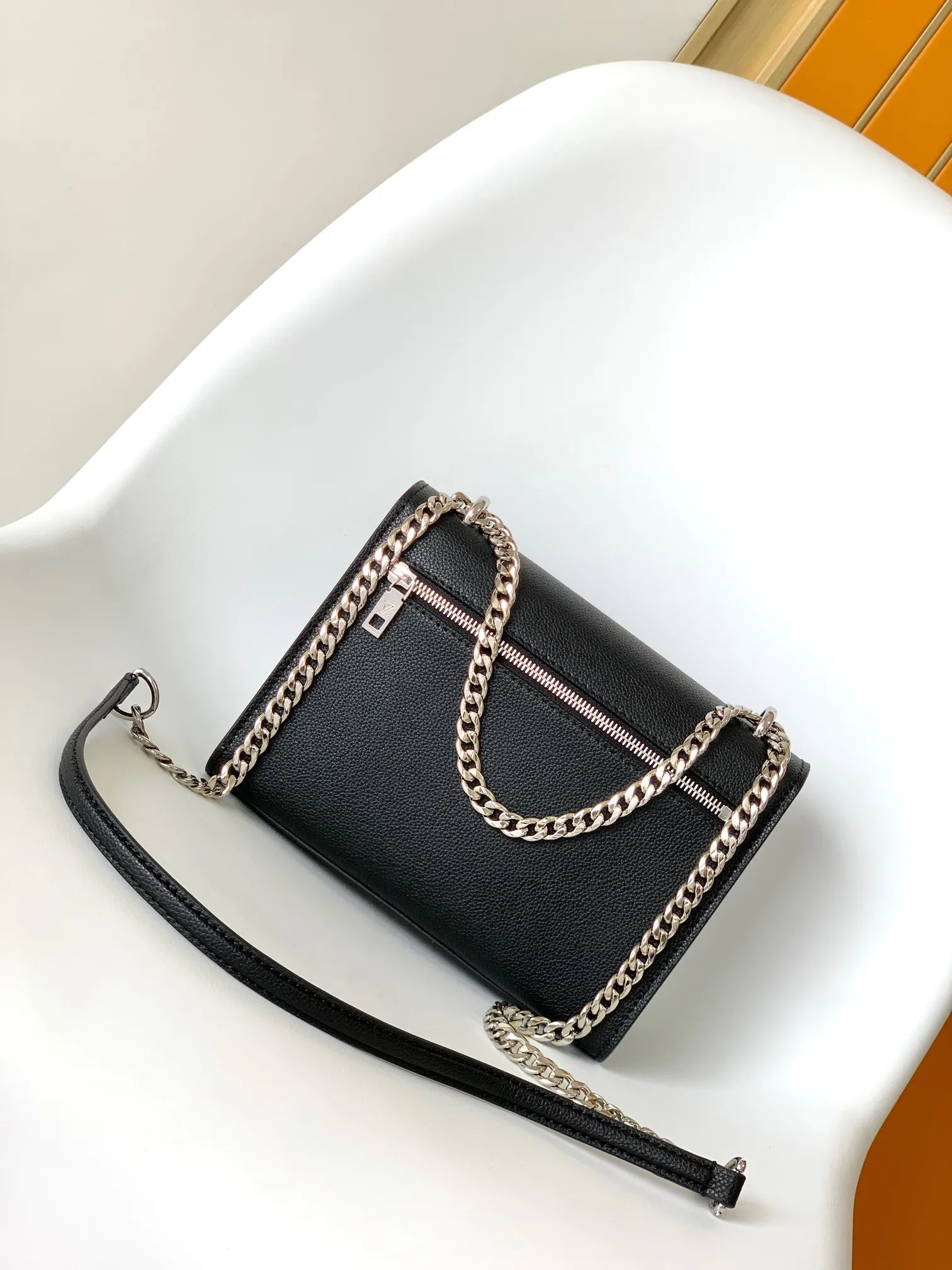 Louis Vuitton Mylockme Chain Bag M51418 - 图片 5