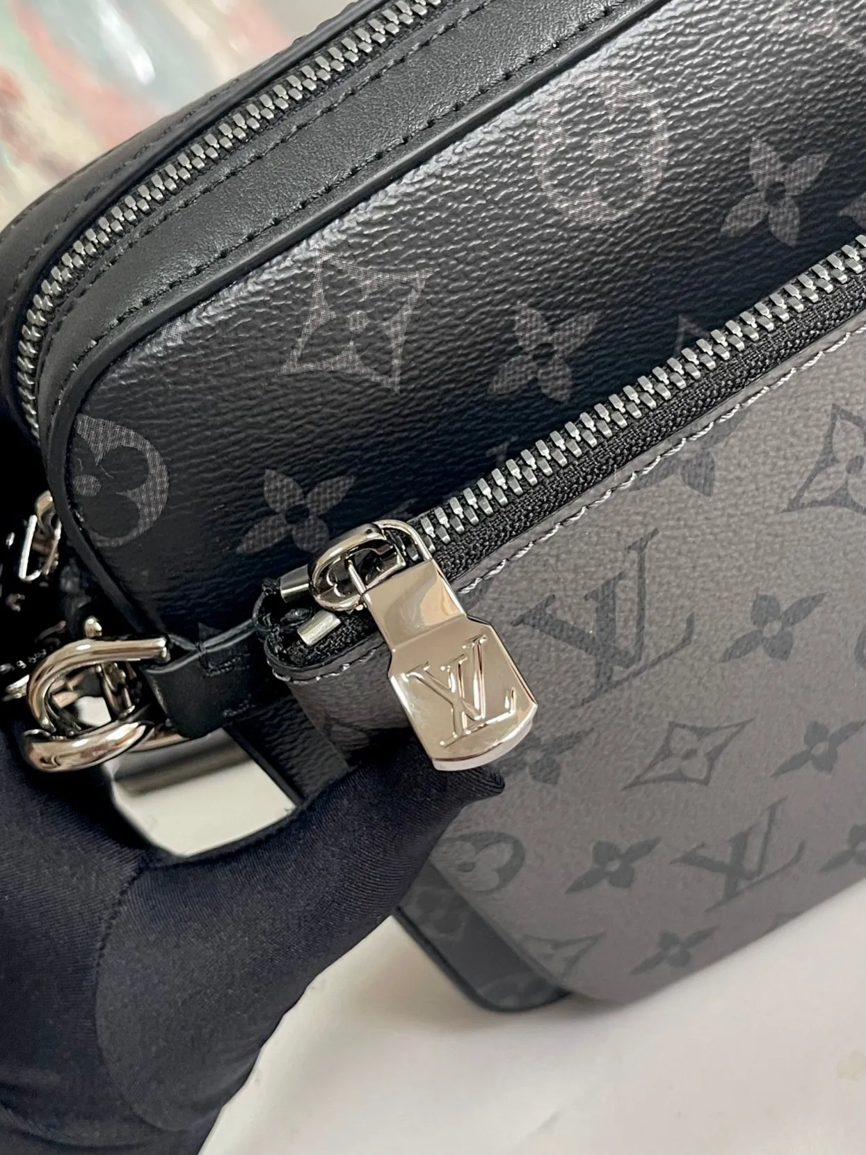 Louis Vuitton Trio Messenger M69443 - Image 8