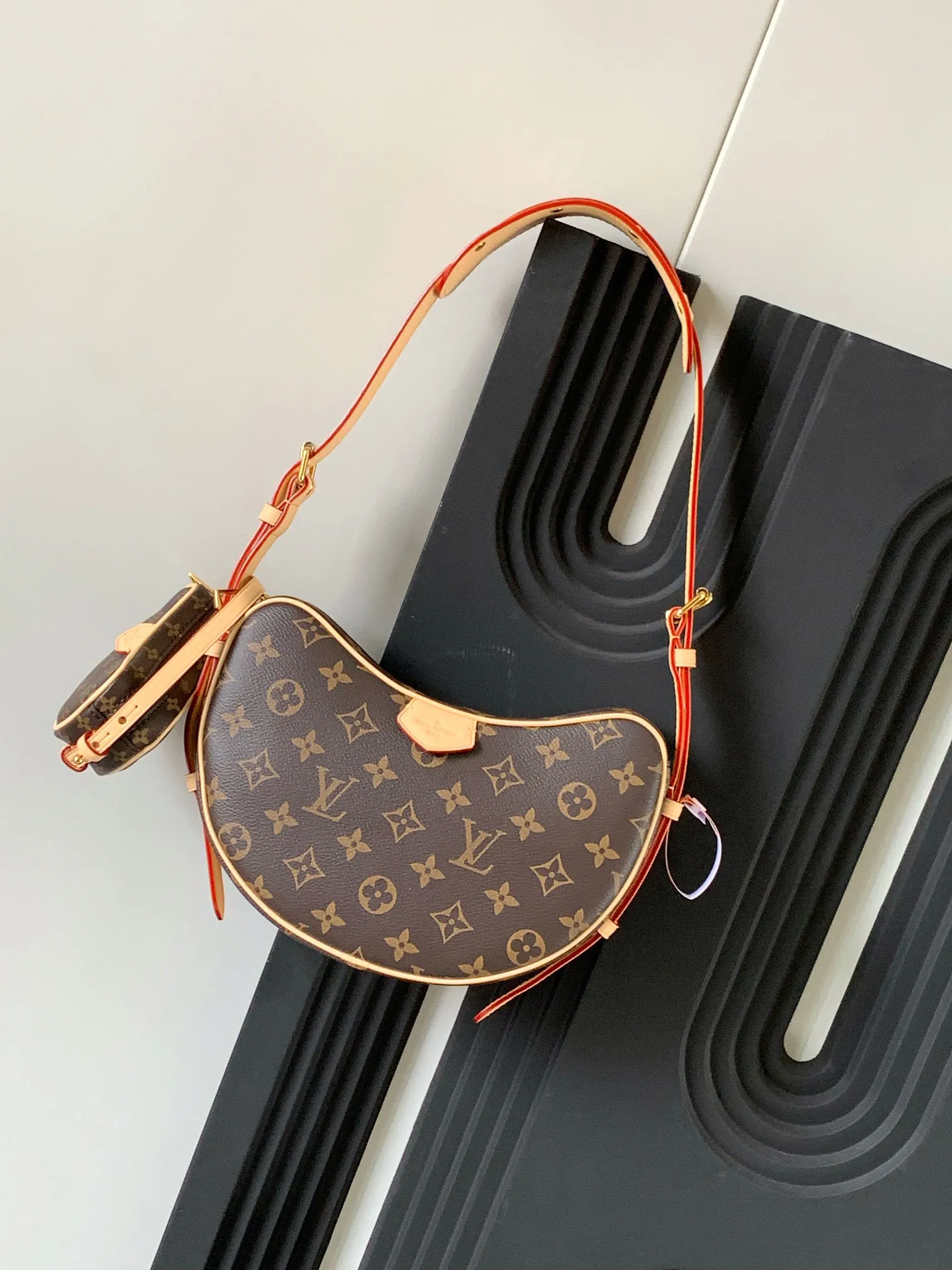 Louis Vuitton Croissant MM M46828 - 图片 4