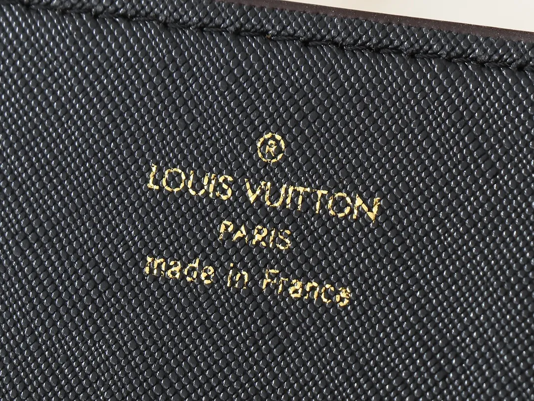 Louis Vuitton Book Chain Wallet M81830 - 图片 10