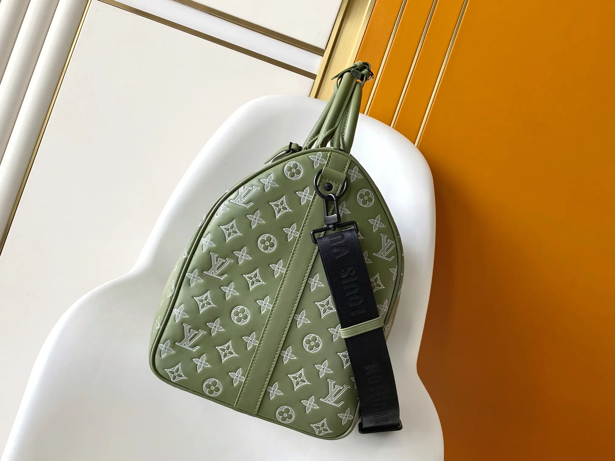 Louis Vuitton Keepall Bandoulière 50 M12504 - Image 4