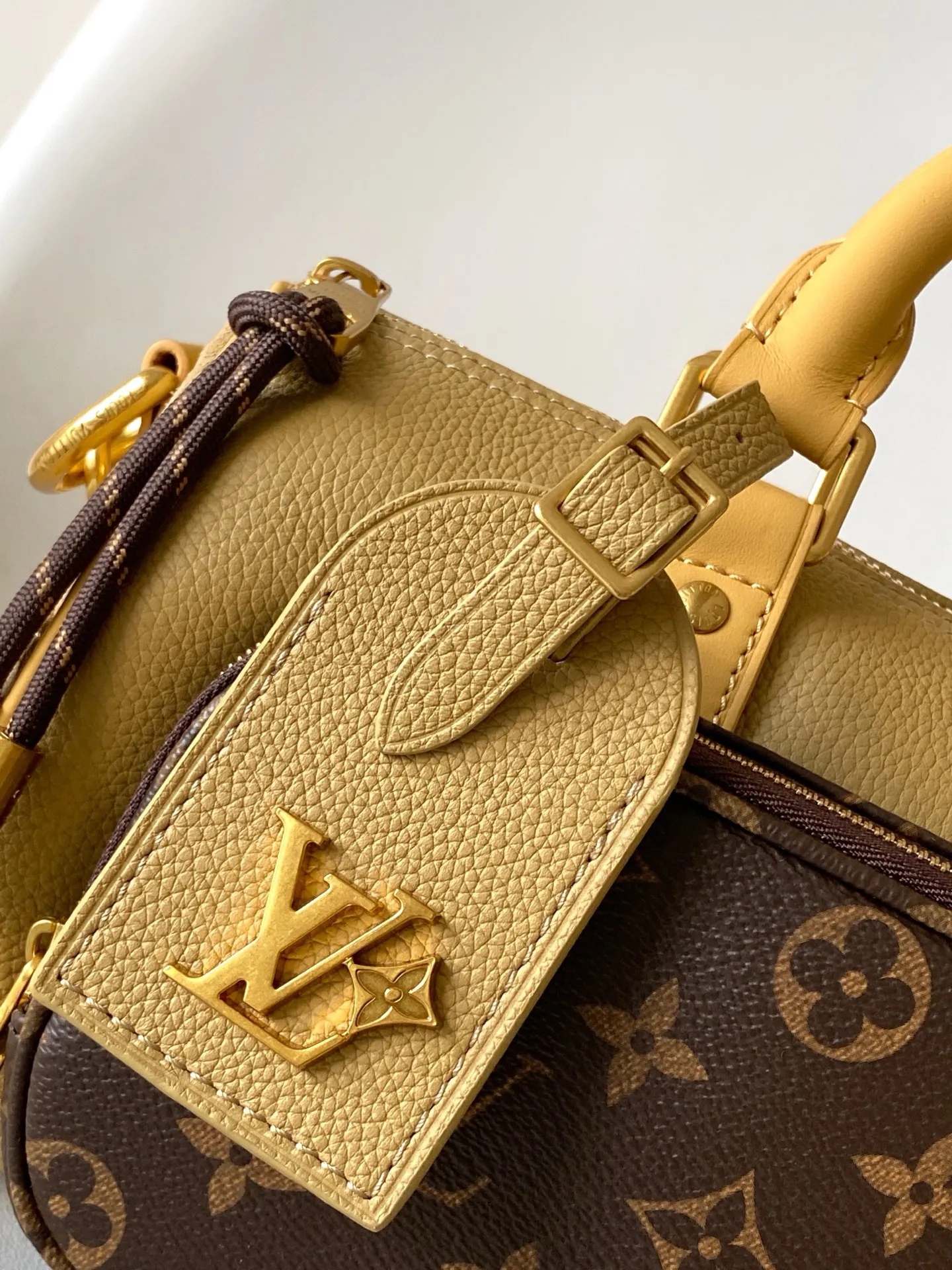 Louis Vuitton Keepall Bandoulière 25 M12627 - Image 7