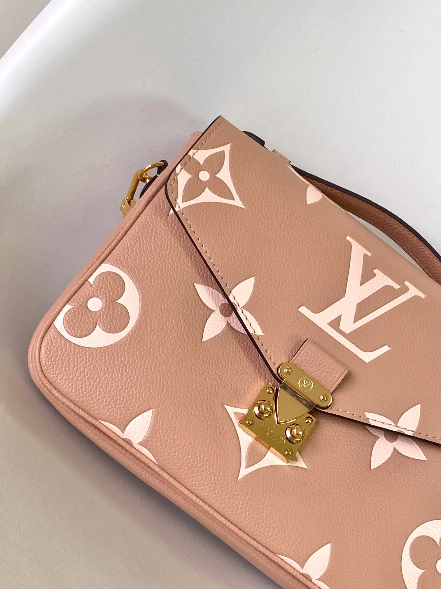 Louis Vuitton Pochette Métis M46302 - 图片 8