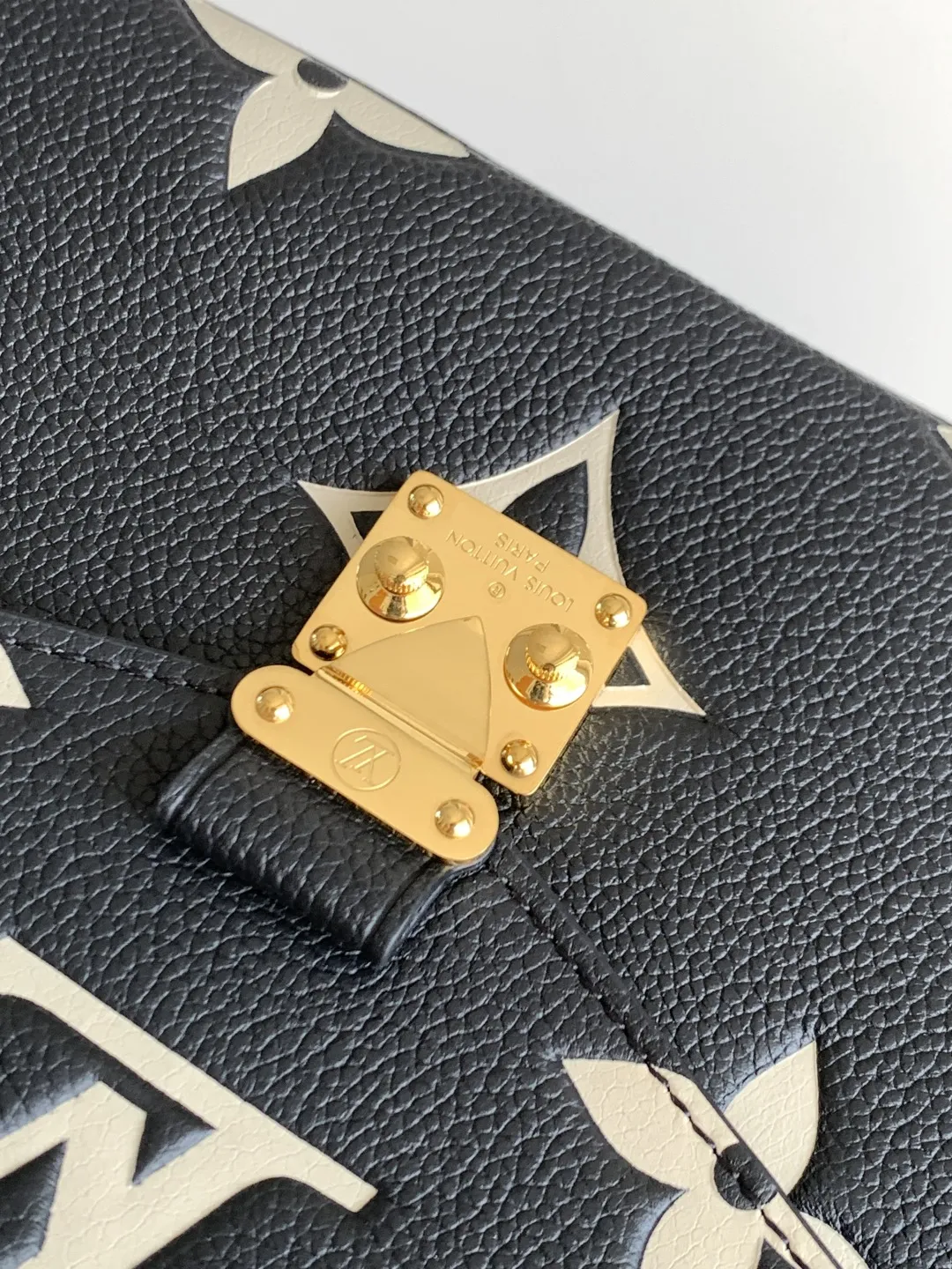 Louis Vuitton Pochette Métis M45773 - 图片 7