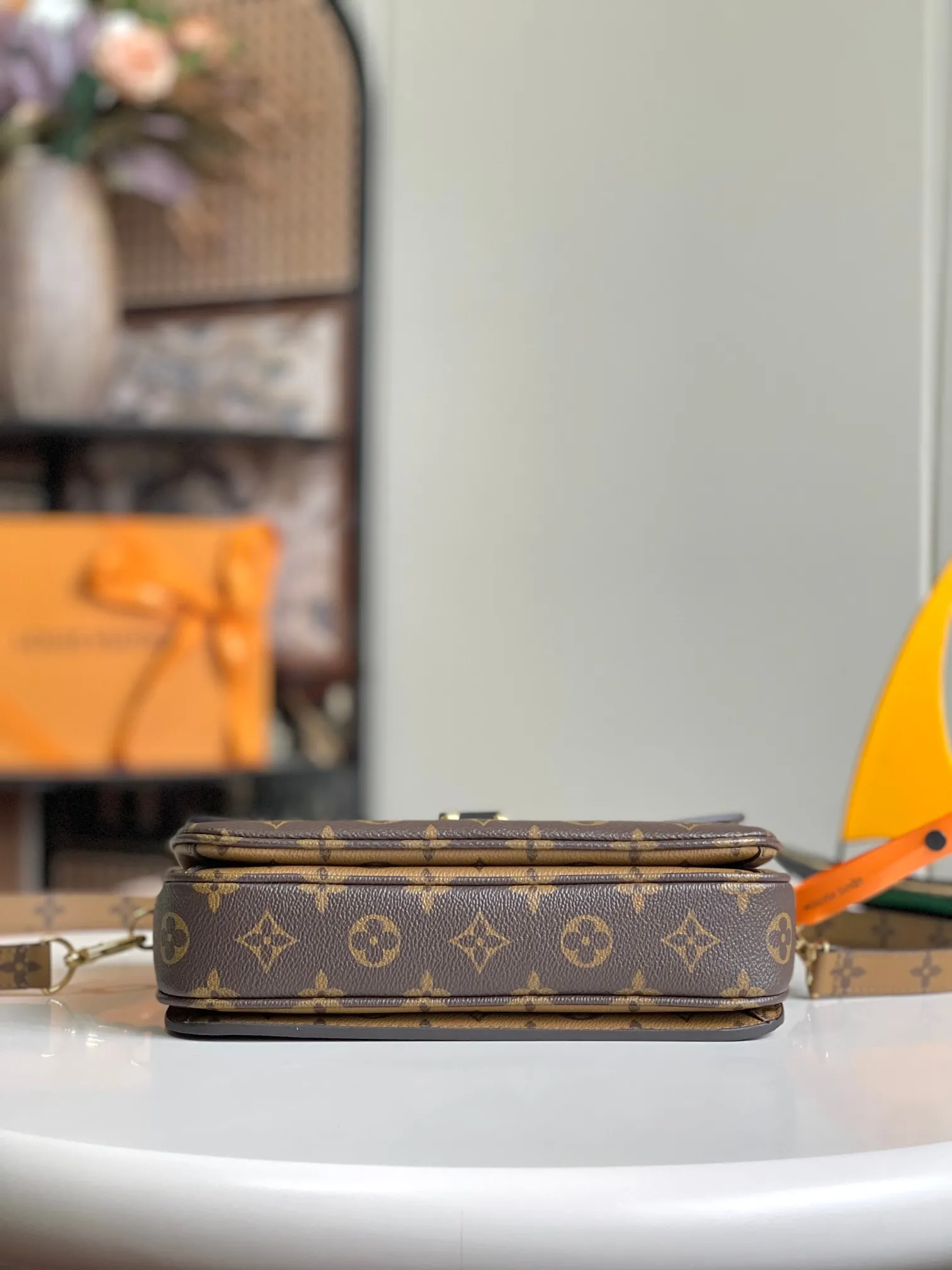 Louis Vuitton Pochette Métis M44876 - Image 6