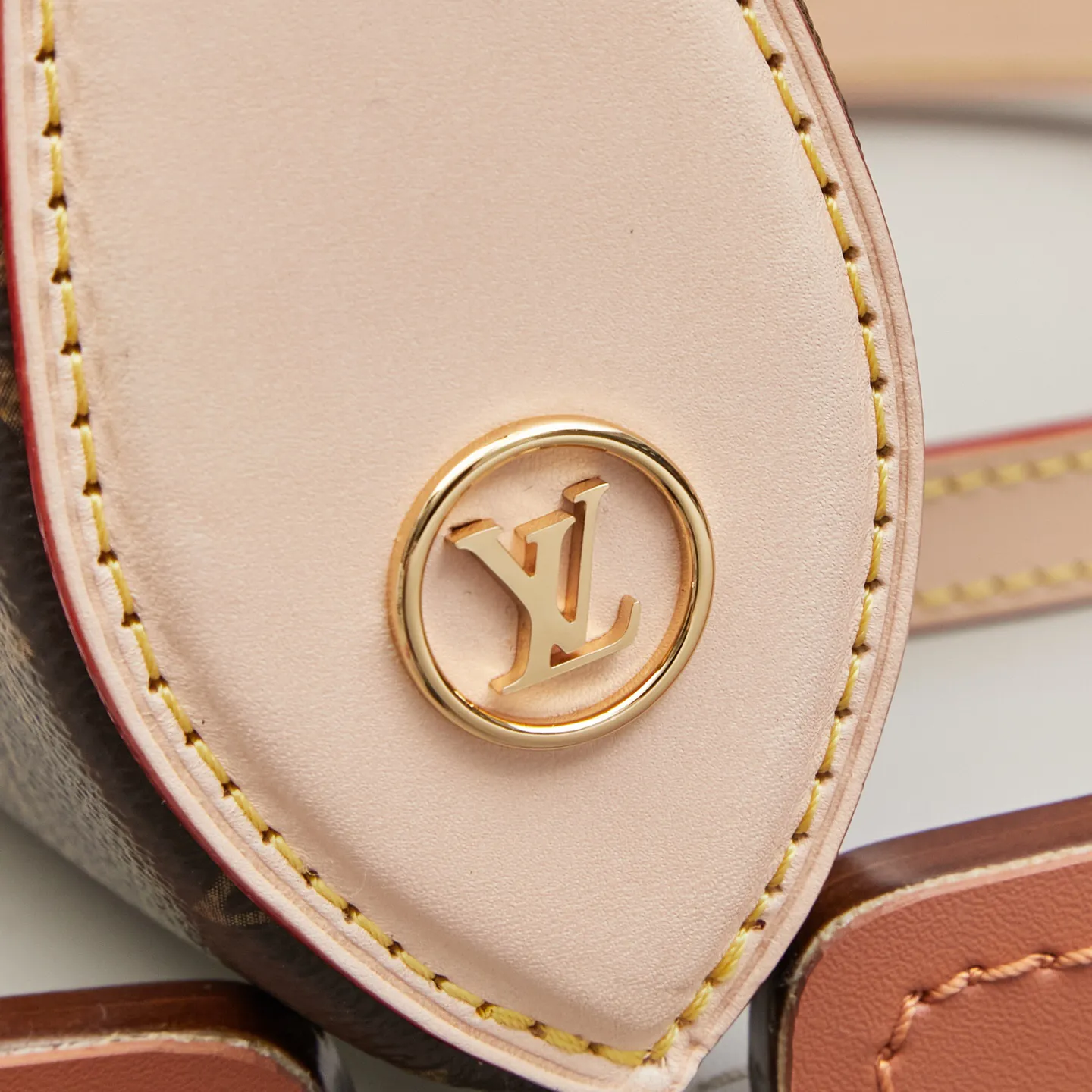 Louis Vuitton Pochette Tirette M12859 - Image 2