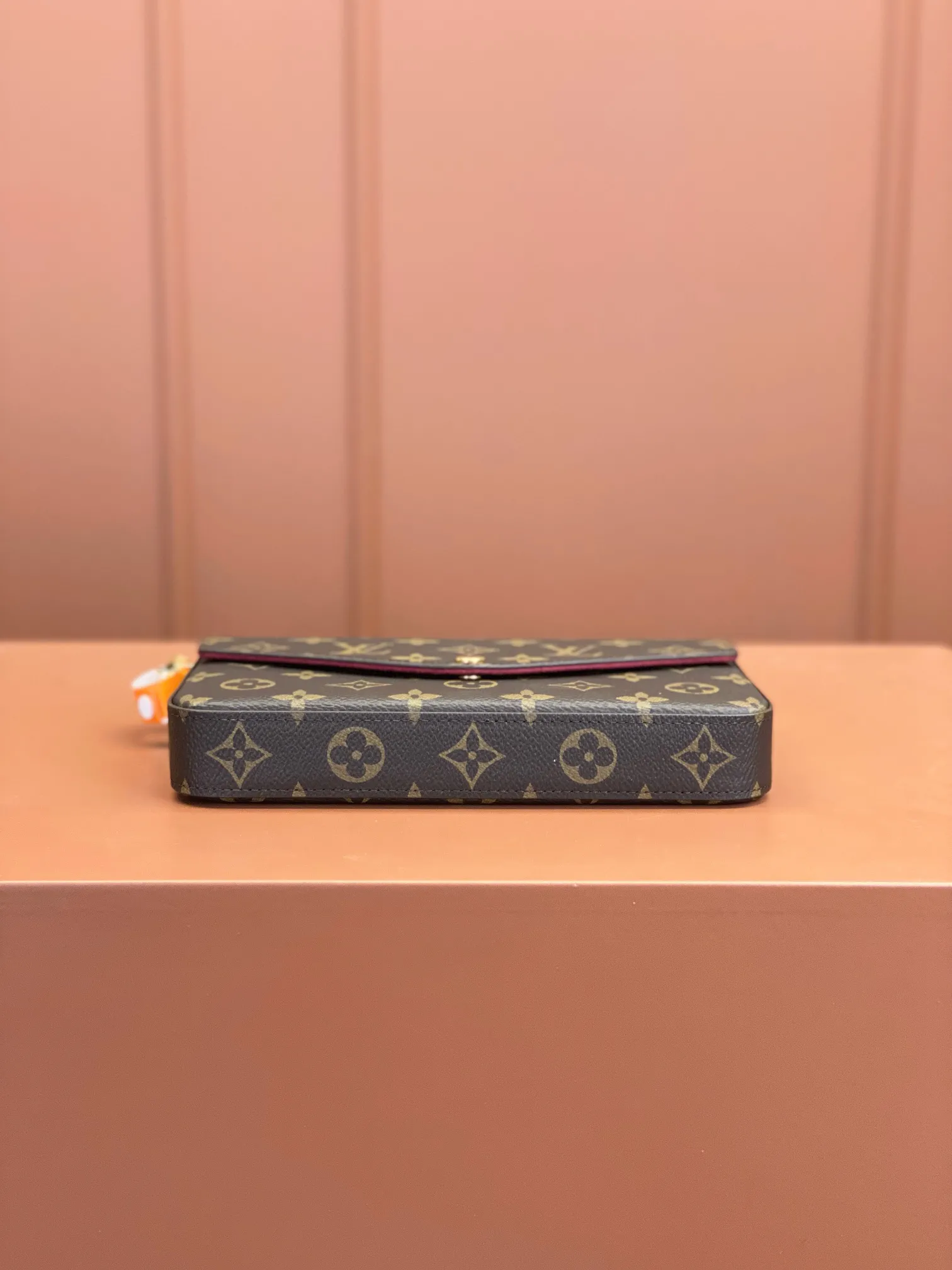 Alternative view of Louis Vuitton Pochette Félicie M81896