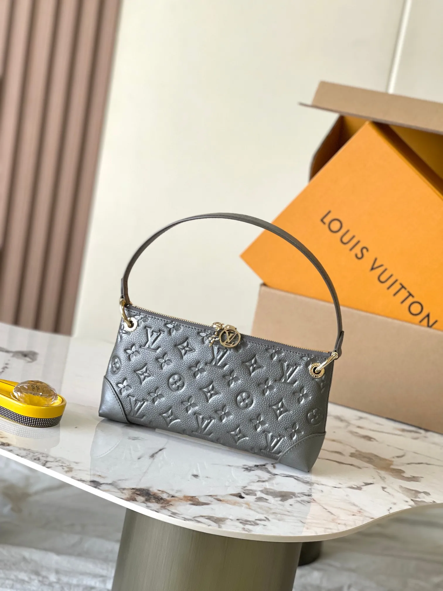Louis Vuitton Pochette Sèvres M12174 - 图片 3