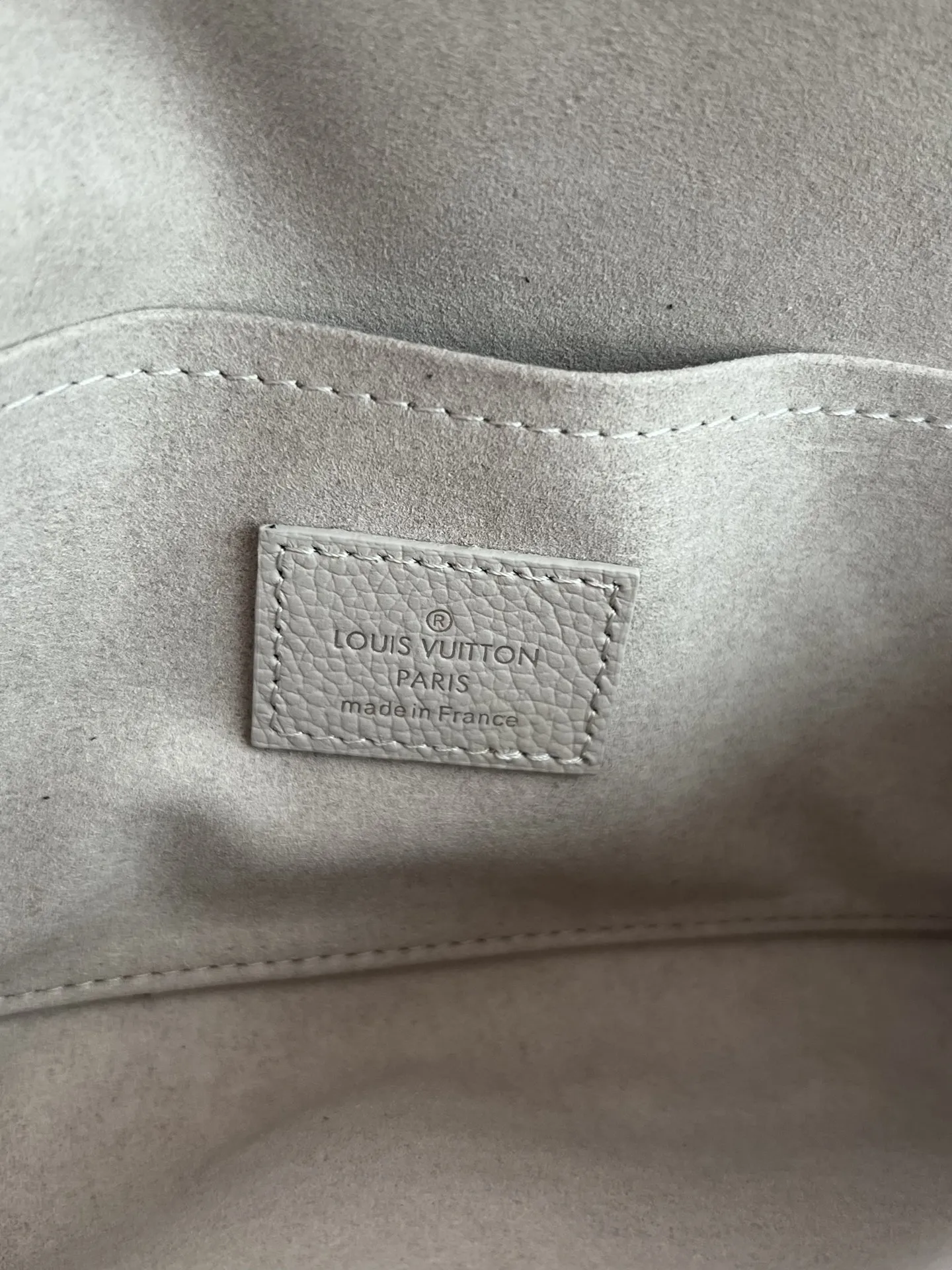 Alternative view of Louis Vuitton Pochette Félicie M14227