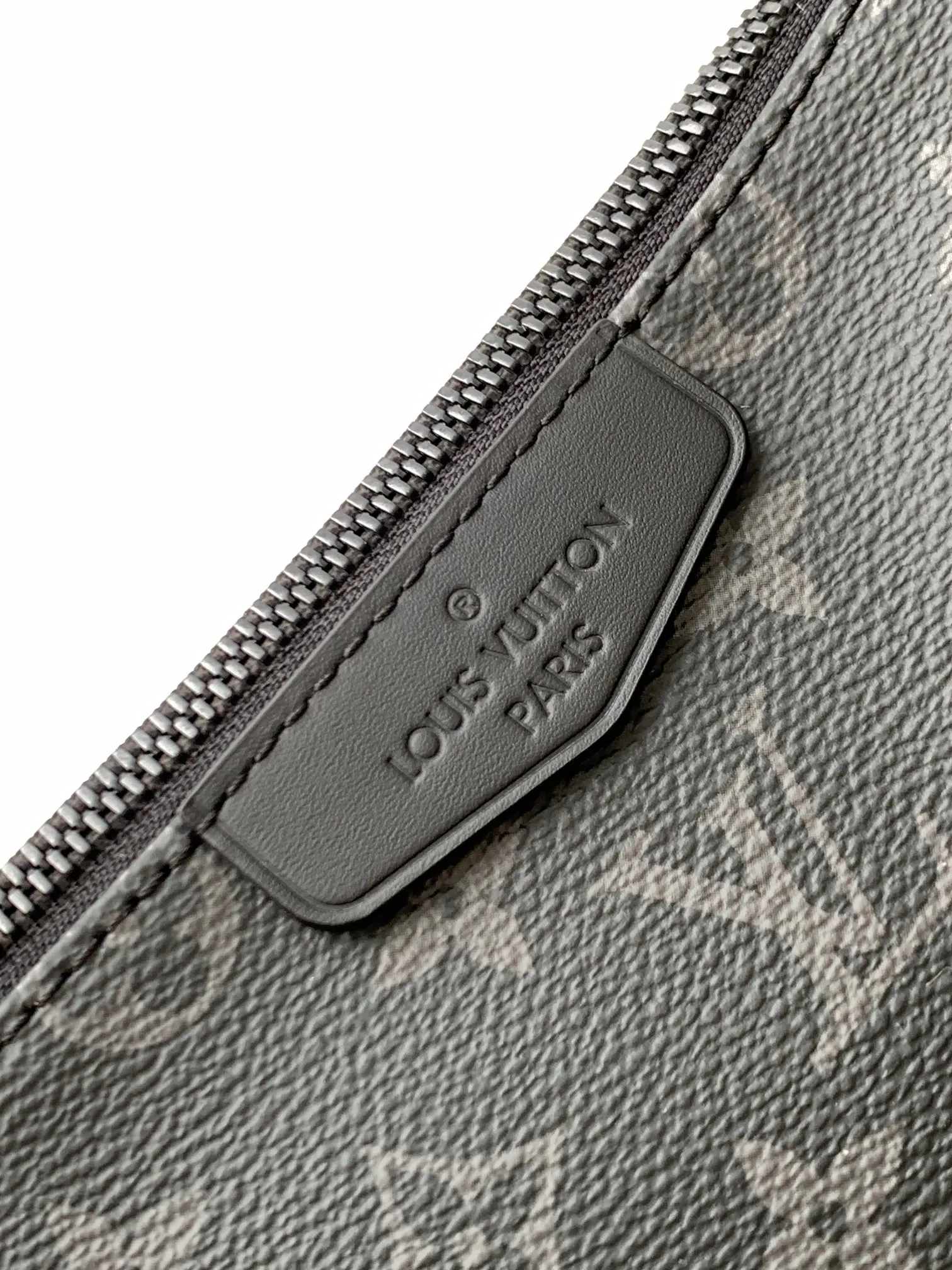 Louis Vuitton Pochette Accessoire XL M11741 - Image 7