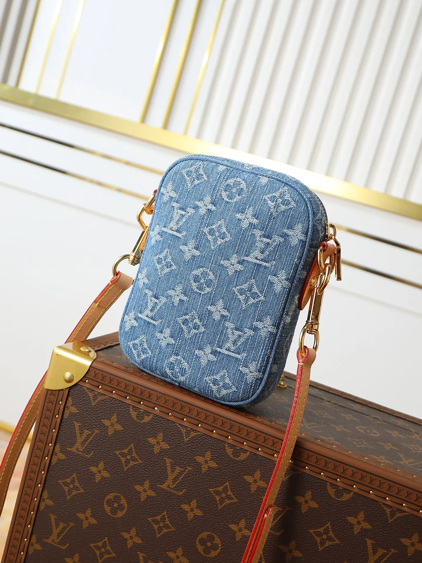 Louis Vuitton Fairfax Pochette M82948 - Image 5
