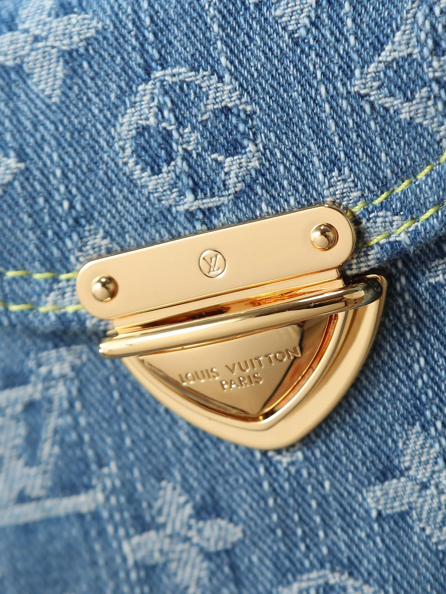 Louis Vuitton Fairfax Pochette M82948 - Image 7