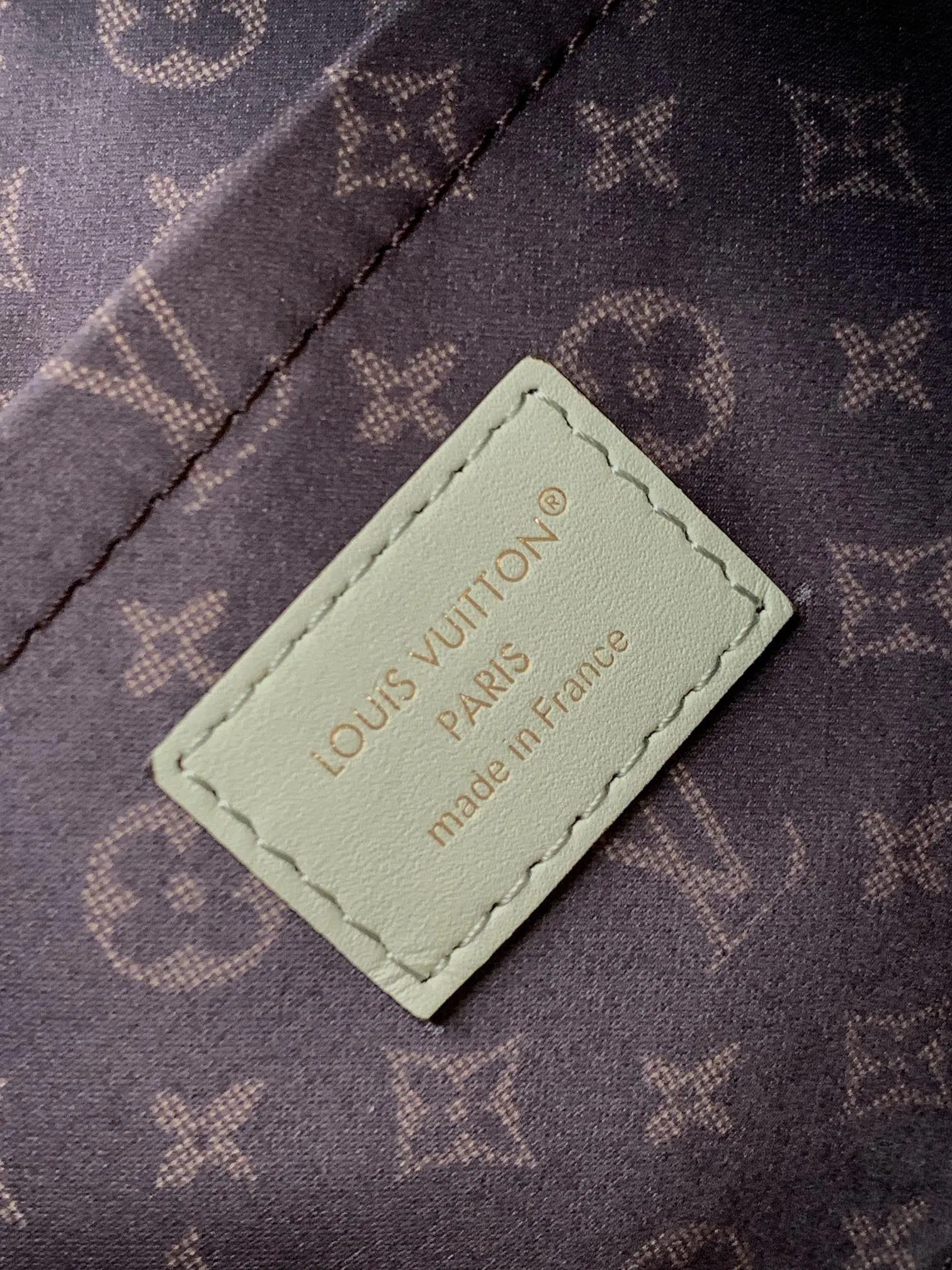 Louis Vuitton Express PM M26905 - Image 10