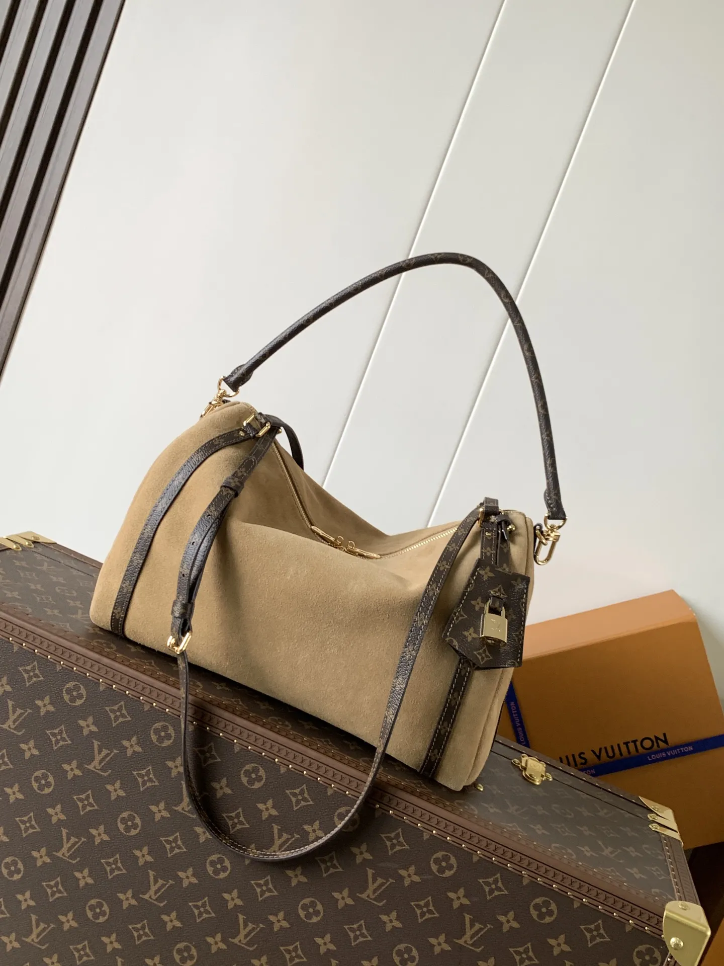 Louis Vuitton Express MM M26358 - 图片 3