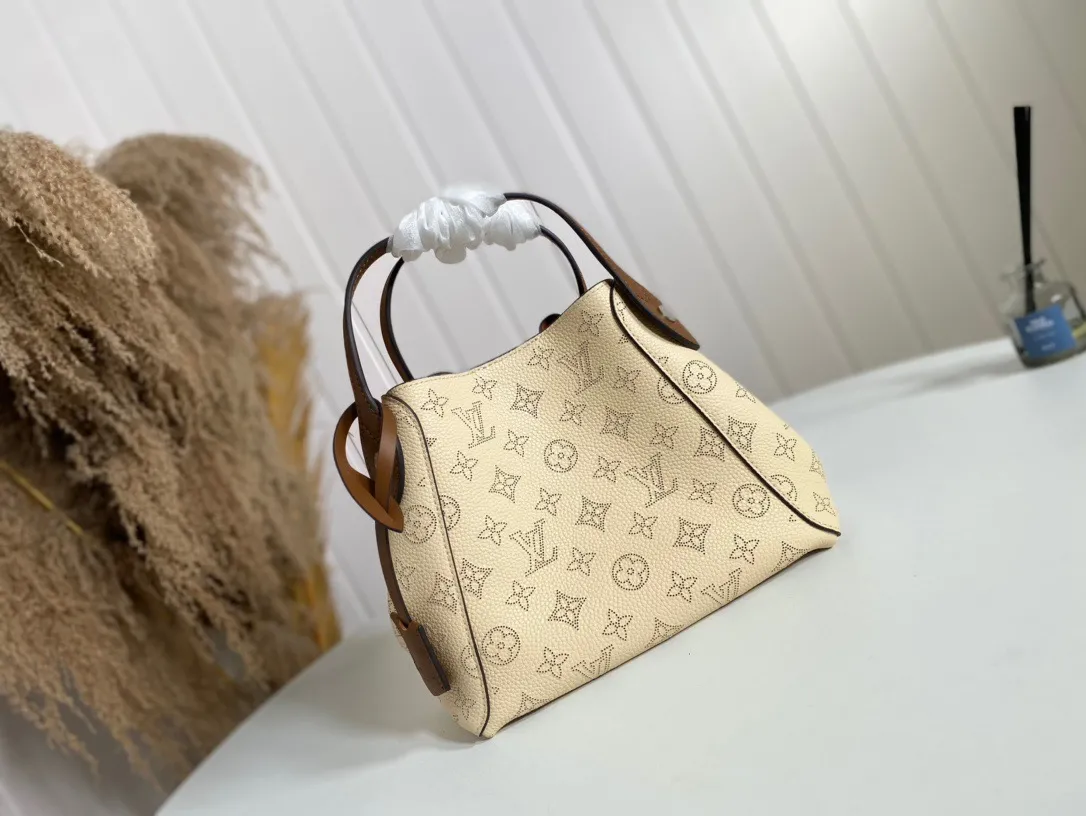 Louis Vuitton Hina PM M51950 - Image 2