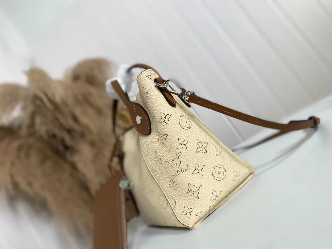Louis Vuitton Hina PM M51950 - Image 6