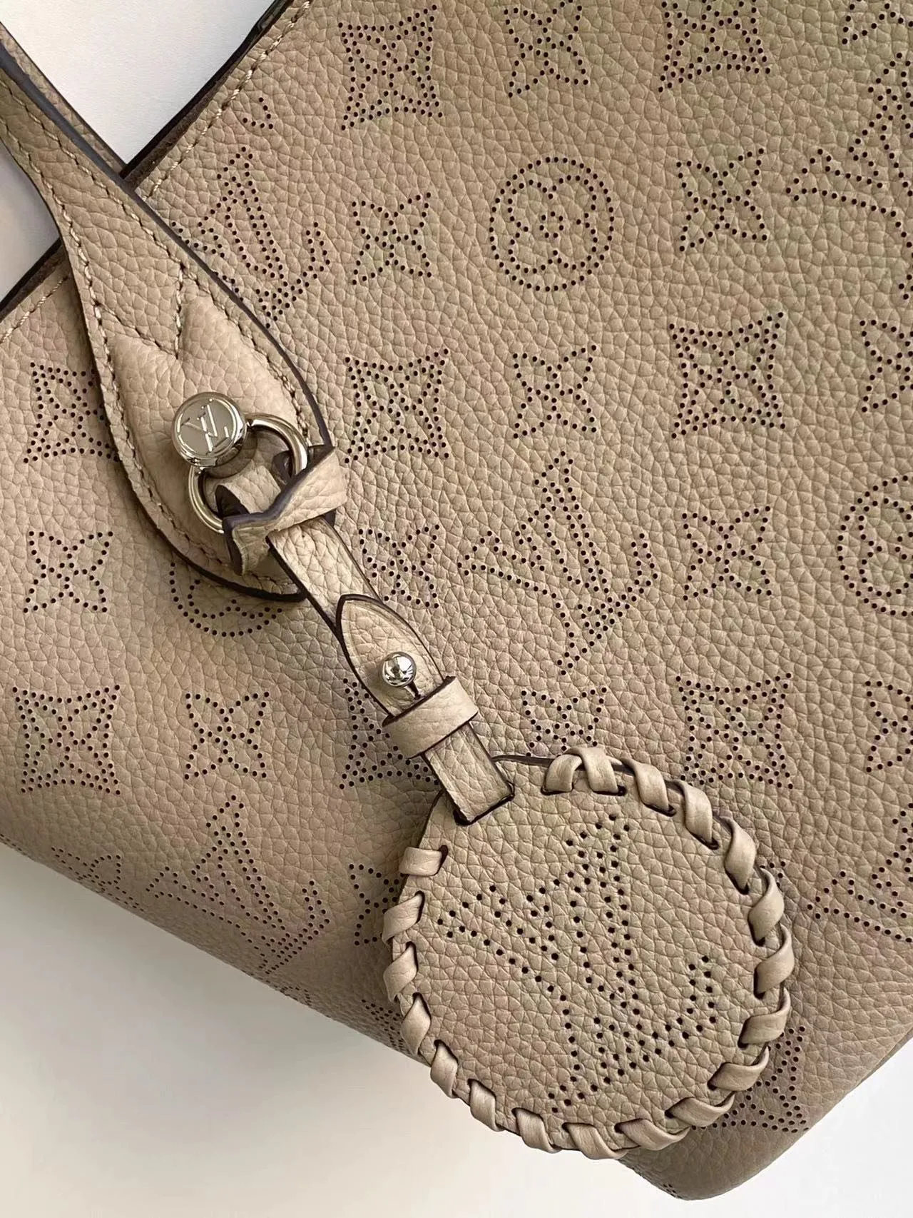 Louis Vuitton Blossom PM M21849 - 图片 9