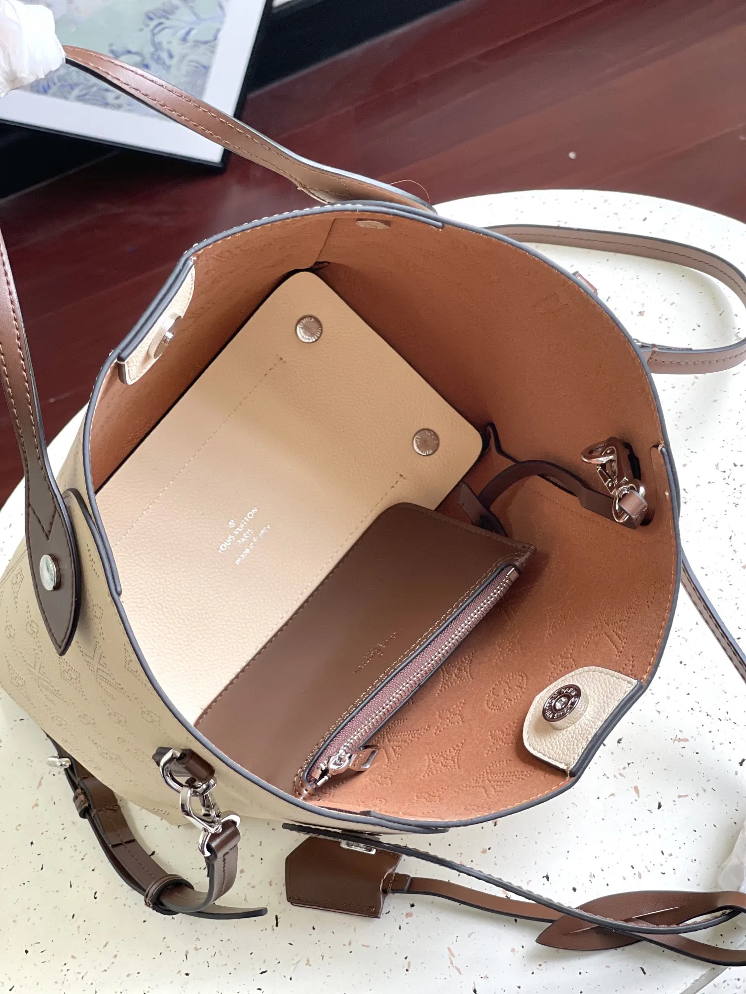 Alternative view of Louis Vuitton Blossom PM M21909