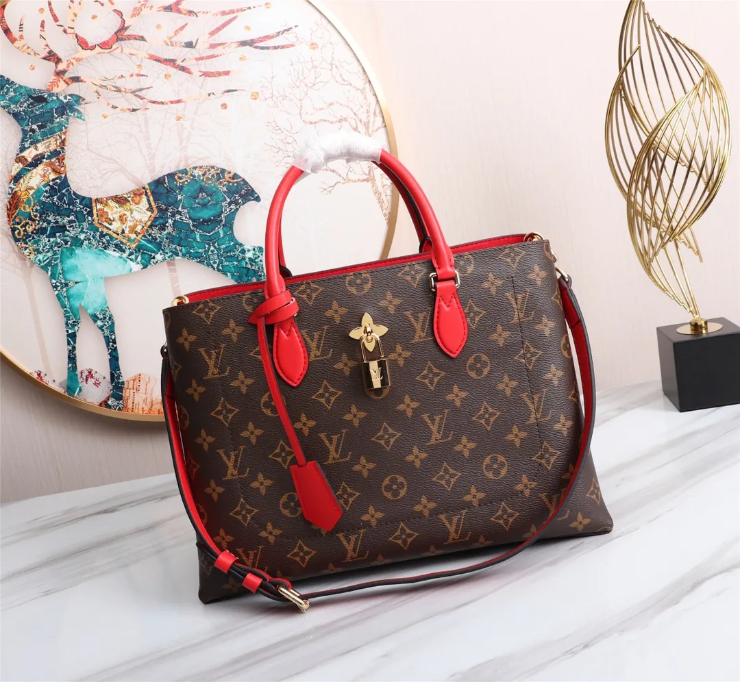 Alternative view of Louis Vuitton Flower Tote M43553