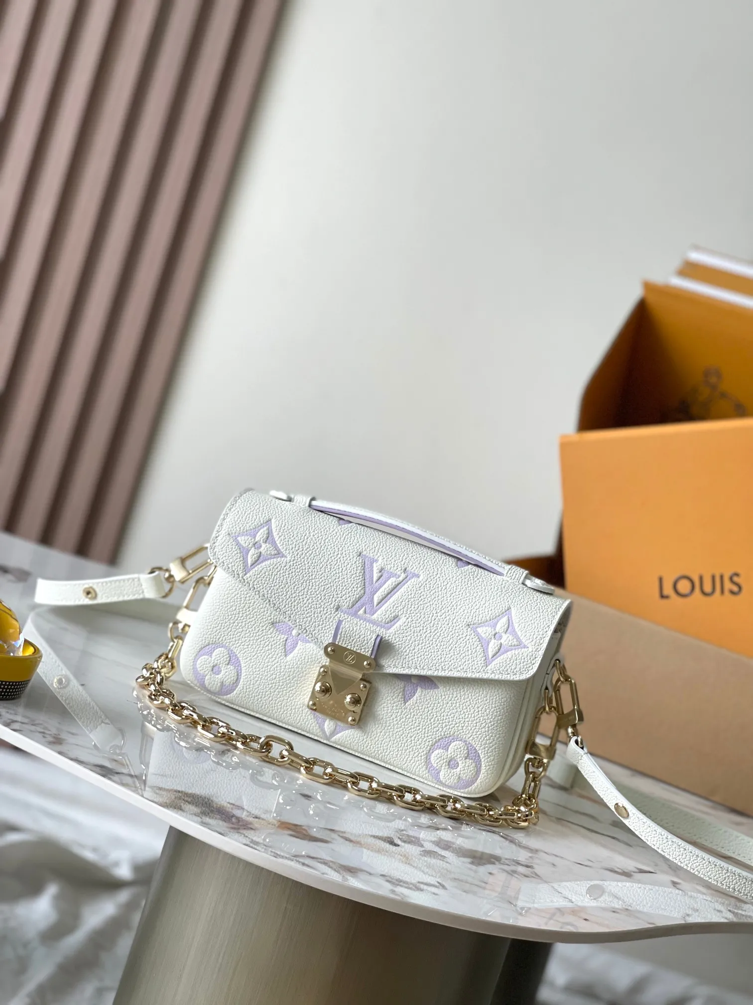 Louis Vuitton Pochette Métis East West M23940 - 图片 3