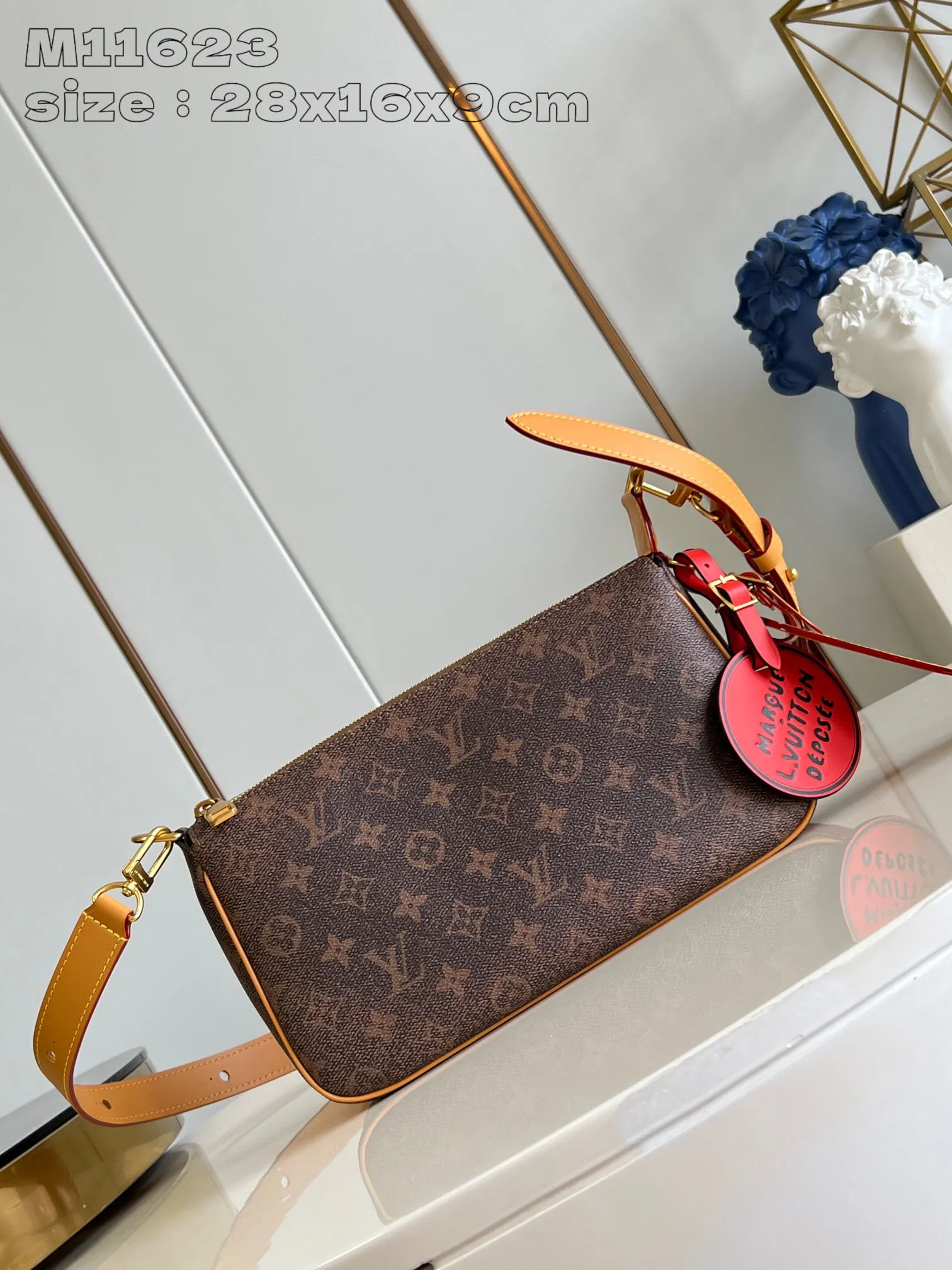 Alternative view of Louis Vuitton Pochette Accessoire XL M11623