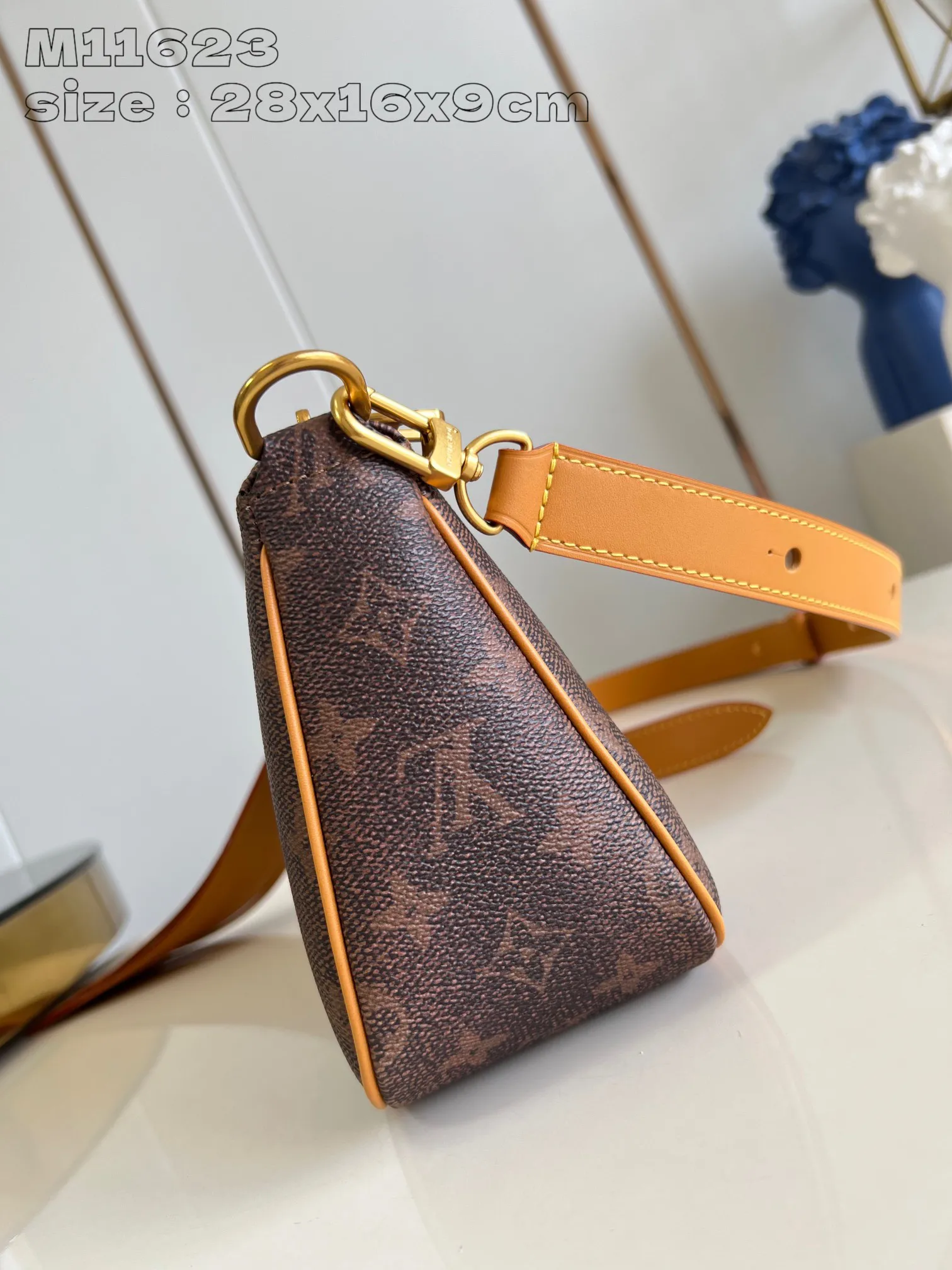 Louis Vuitton Pochette Accessoire XL M11623 - Image 5
