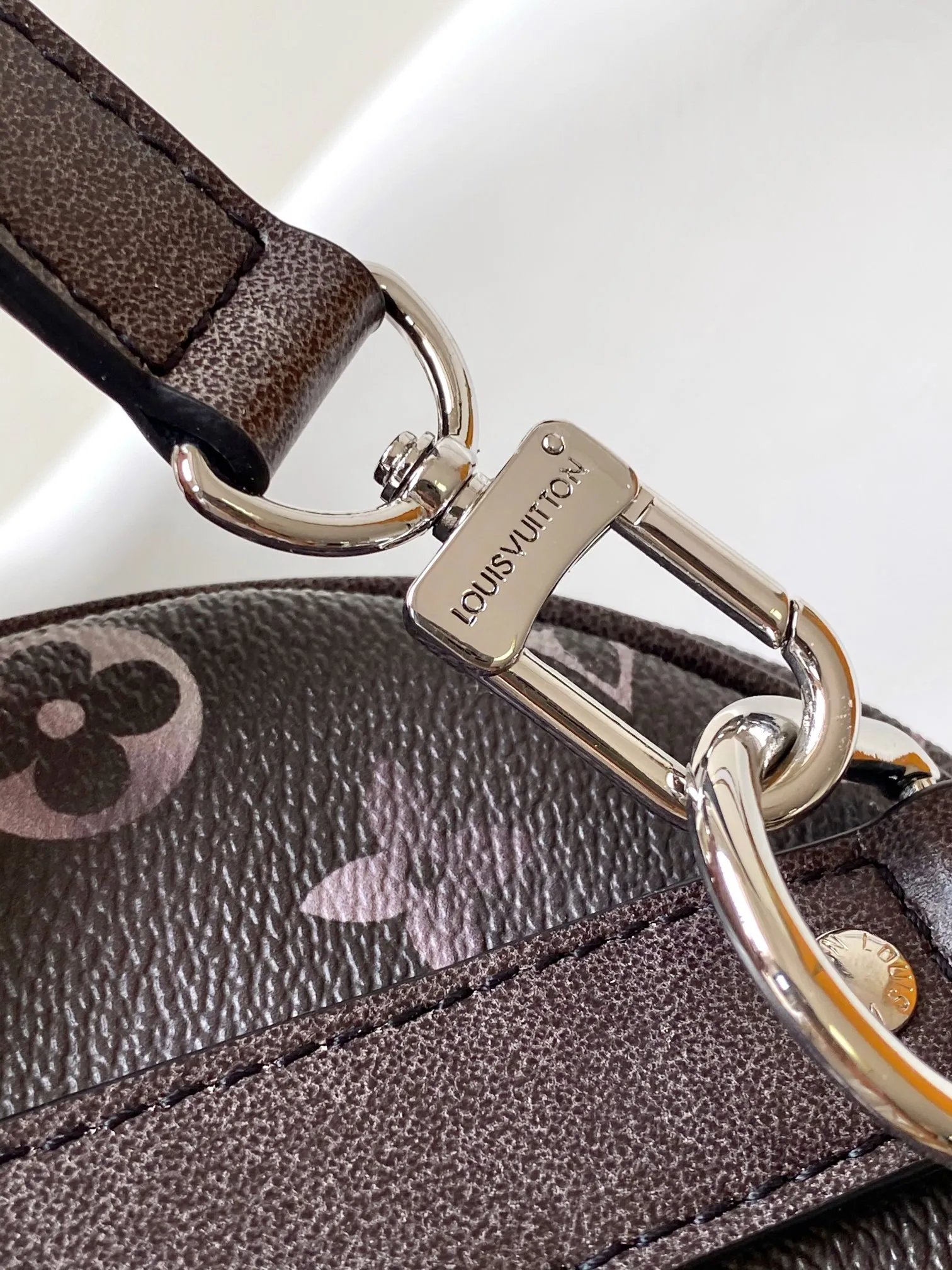 Louis Vuitton Keepall Bandoulière 25 M11595 - Image 9