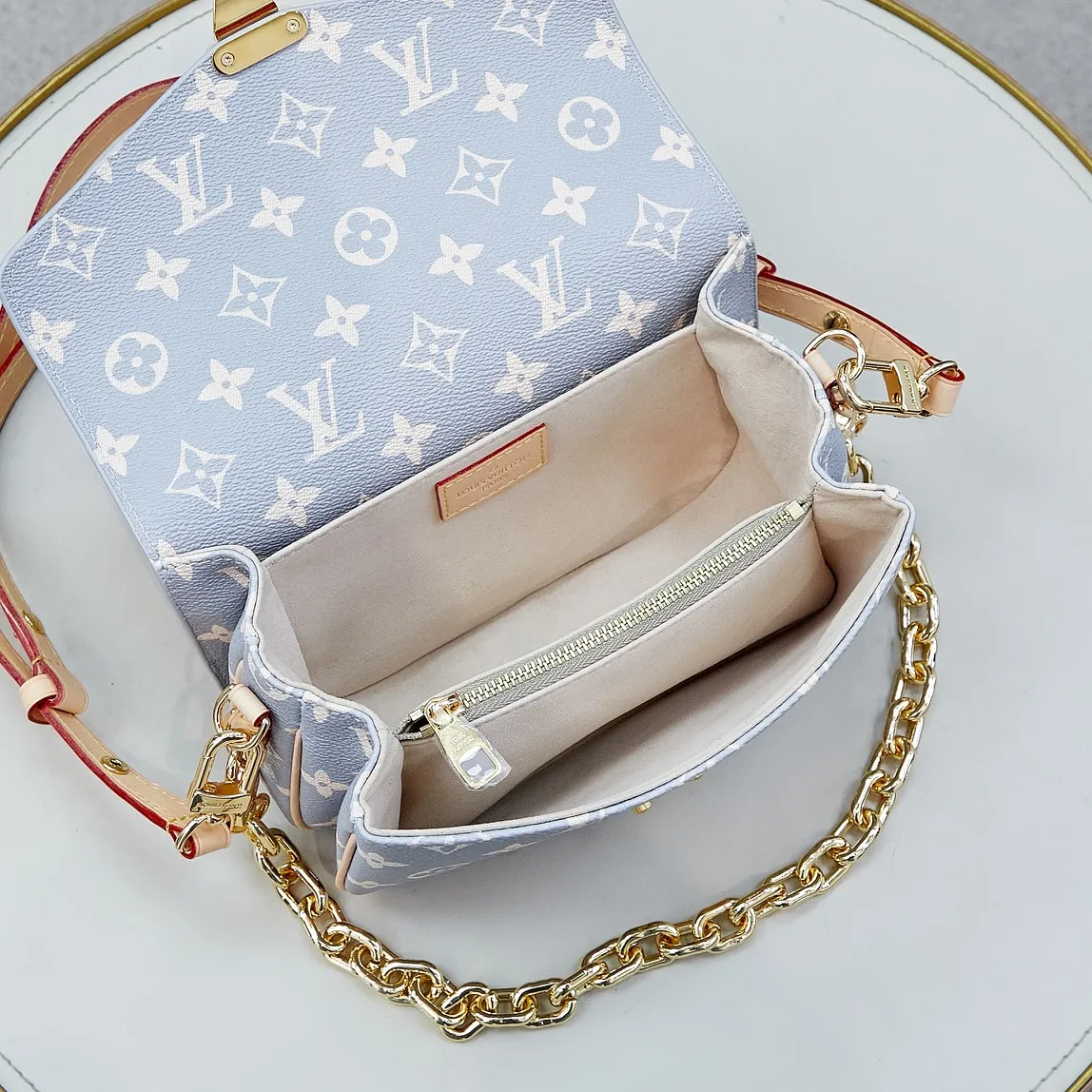 Louis Vuitton Pochette Métis East West M12429 - Image 8