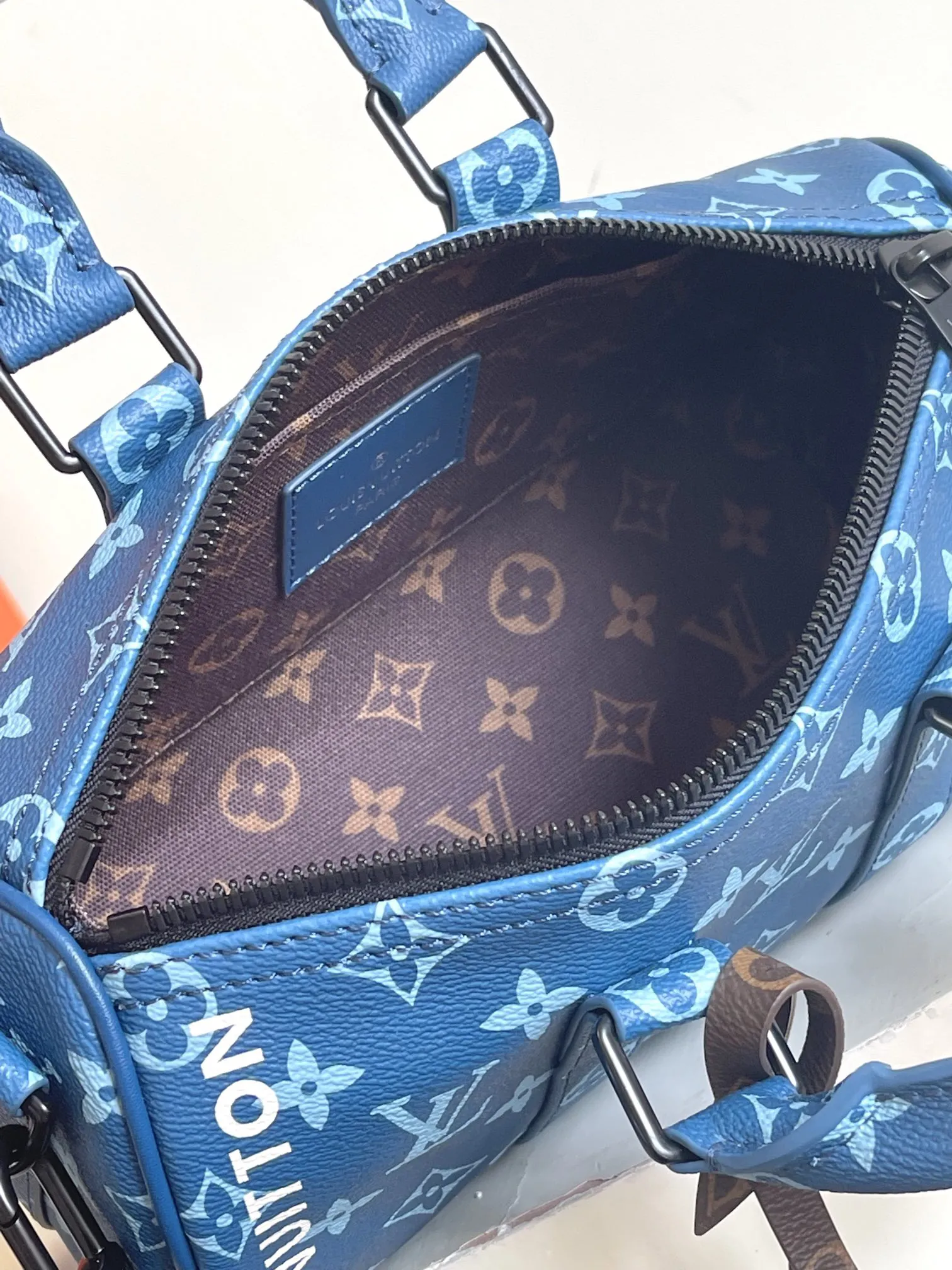 Louis Vuitton Keepall Bandoulière 25 M46803 - 图片 10