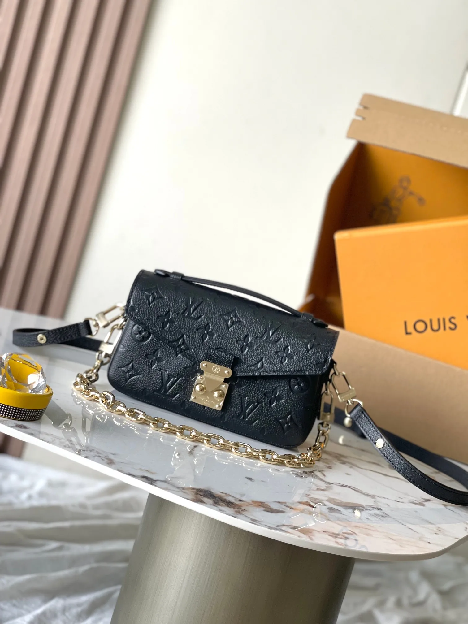Louis Vuitton Pochette Métis East West M46595 - 图片 3