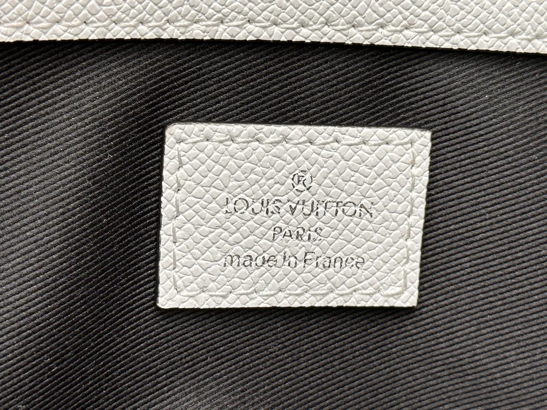 Alternative view of Louis Vuitton Weekend Tote NM M30919
