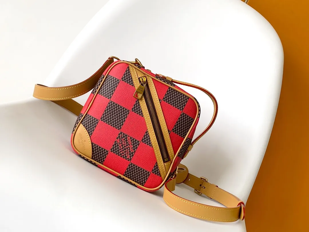 Louis Vuitton Chess Messenger N40561 - Image 3