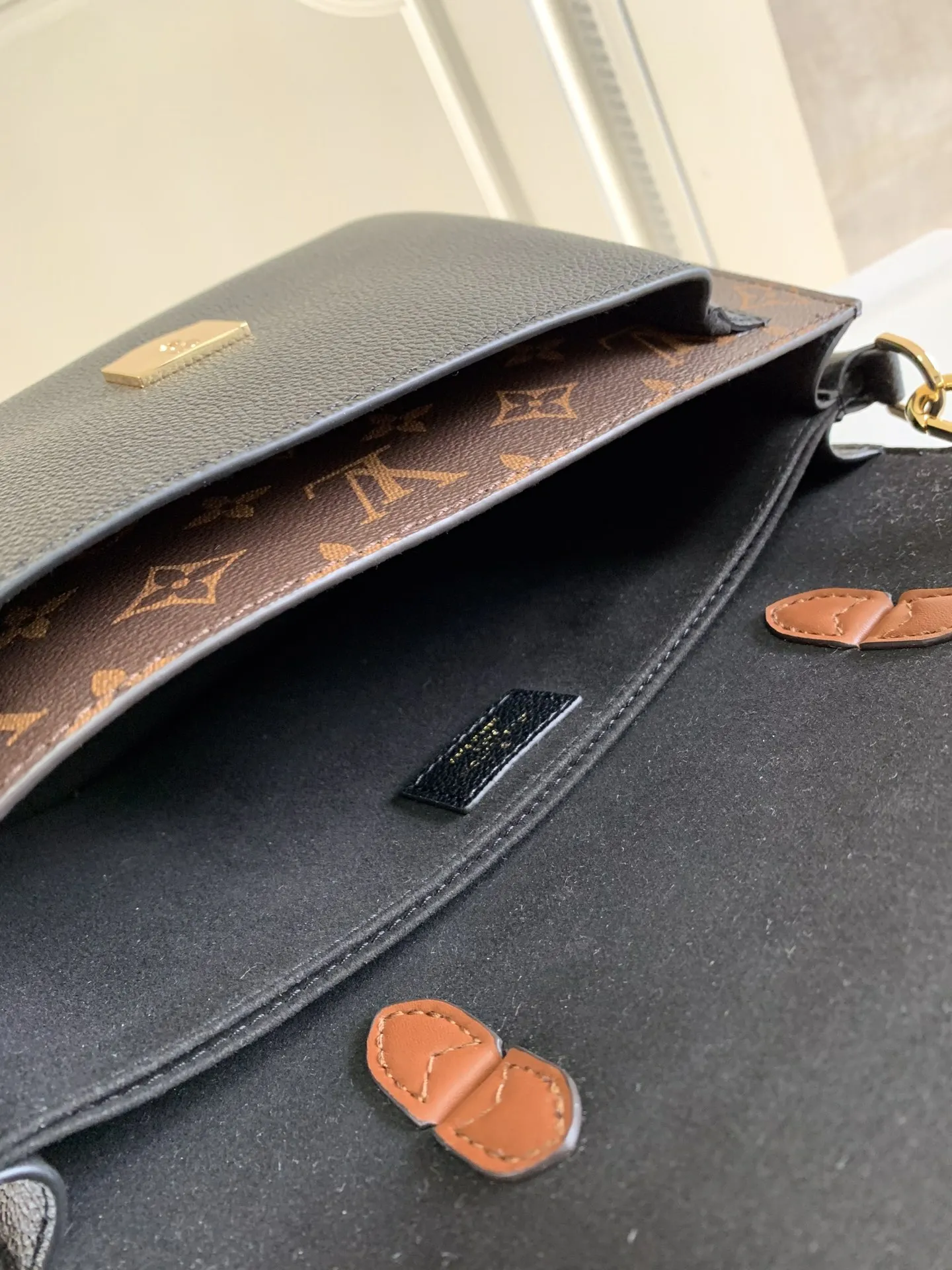 Alternative view of Louis Vuitton Vaugirard M44354