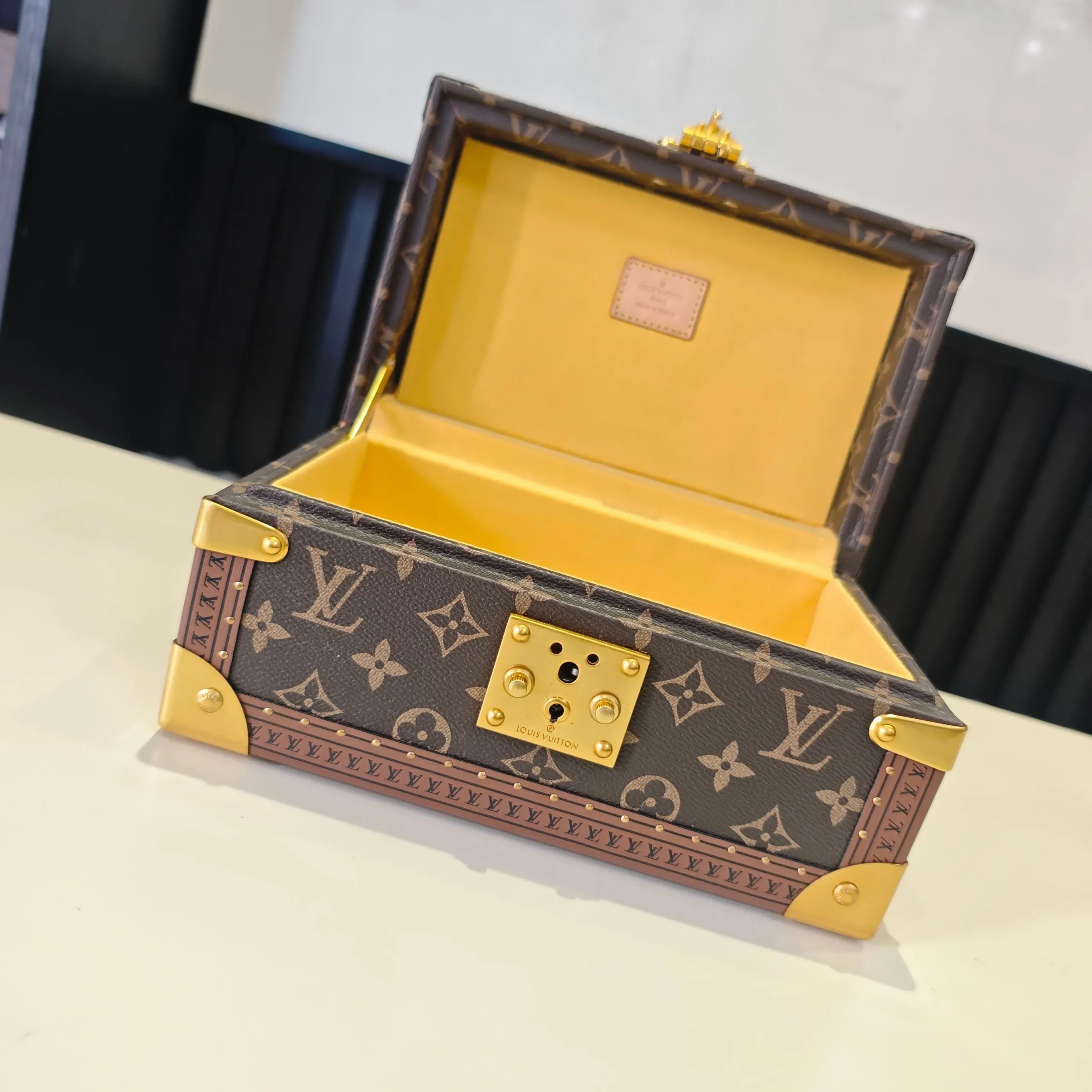 Louis Vuitton Coffret Trésor 24 M10137 - 图片 8