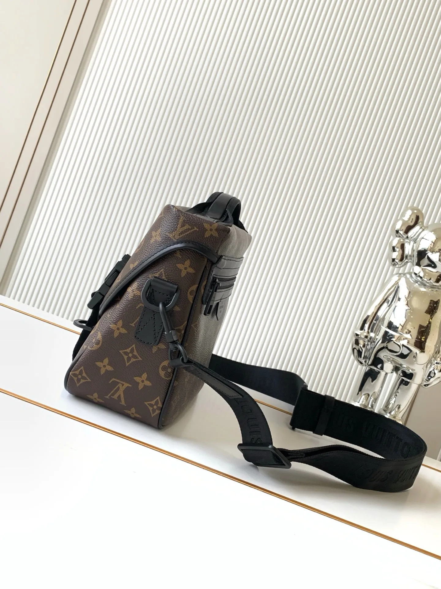 Louis Vuitton LV Trail Messenger M46972 - Image 3