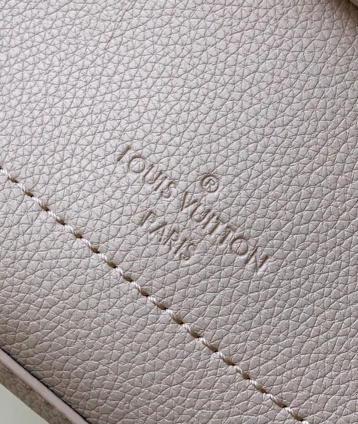 Louis Vuitton LockMe Ever Mini M21052 - 图片 8