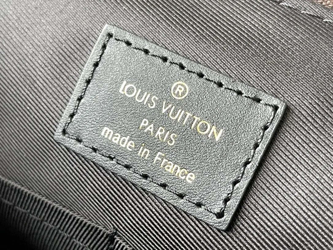 Alternative view of Louis Vuitton Boétie MM N45283