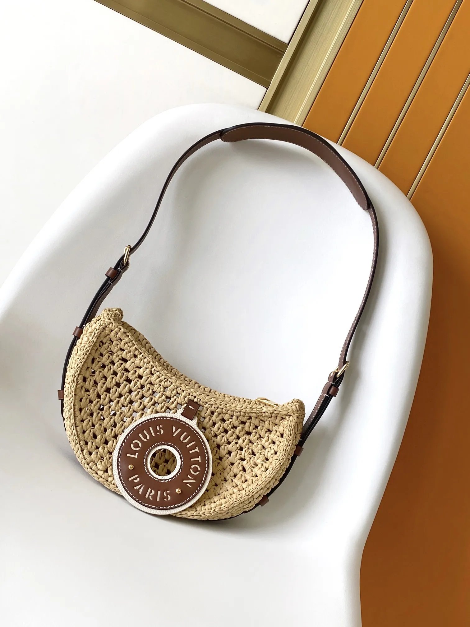 Louis Vuitton Croissant MM M24811 - 图片 3