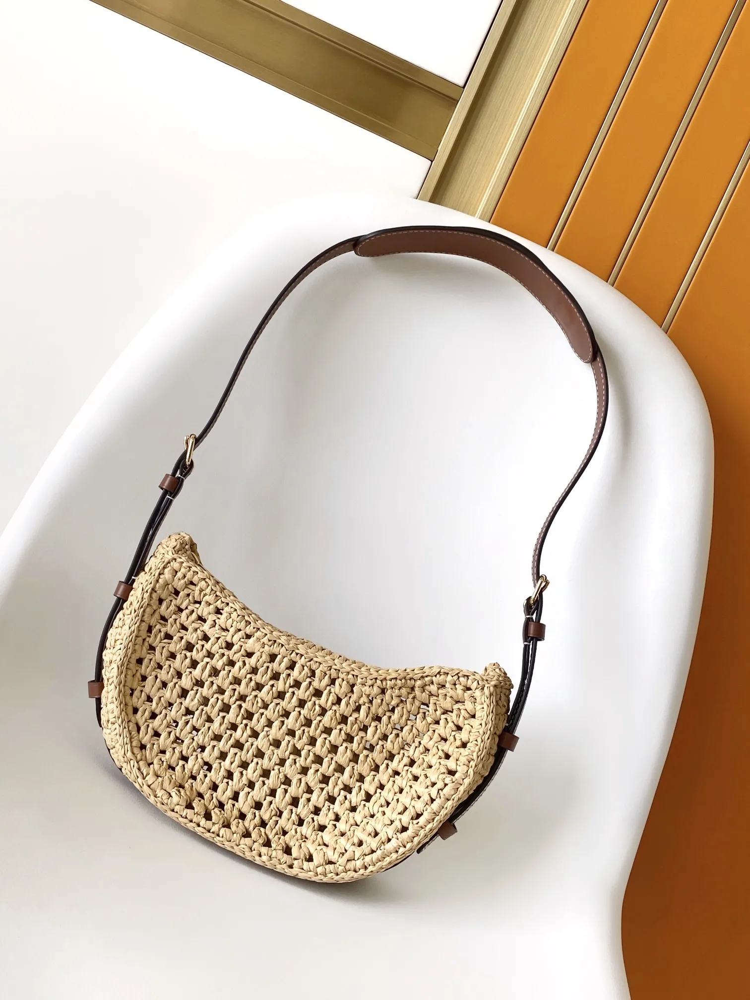 Louis Vuitton Croissant MM M24811 - 图片 4
