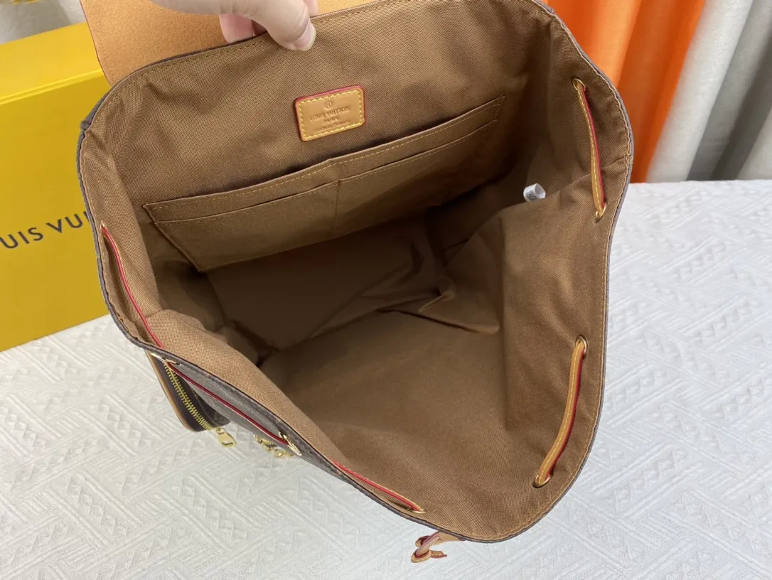 Alternative view of Louis Vuitton Bosphore Backpack M44658