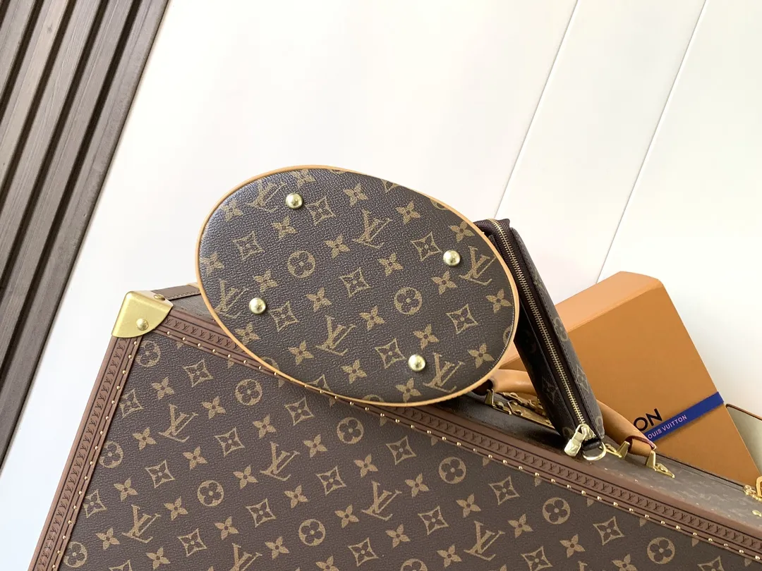 Louis Vuitton Petit Bucket M42238 - Image 6