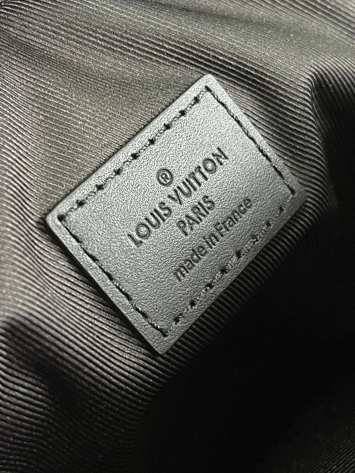Louis Vuitton Getaway Messenger M12516 - Image 10