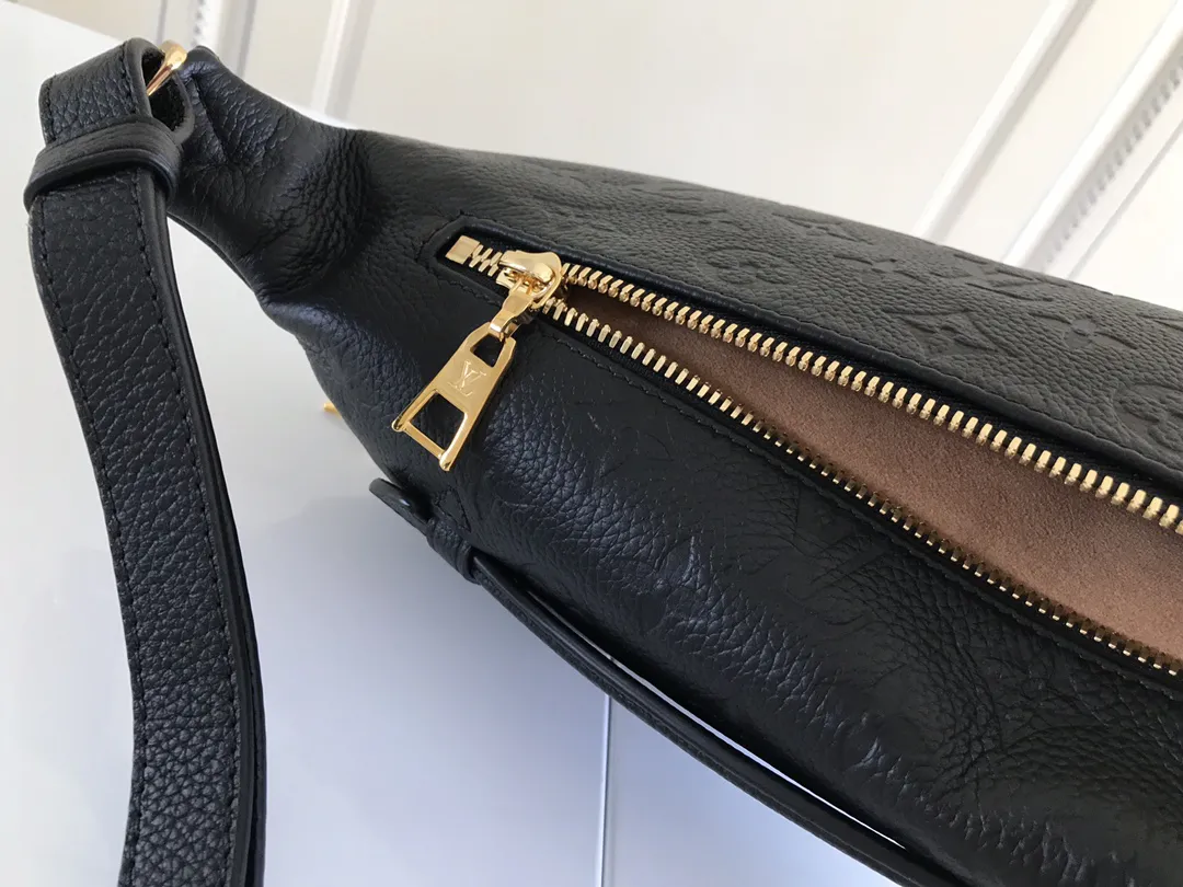 Louis Vuitton BUMBAG M44812 - 图片 7
