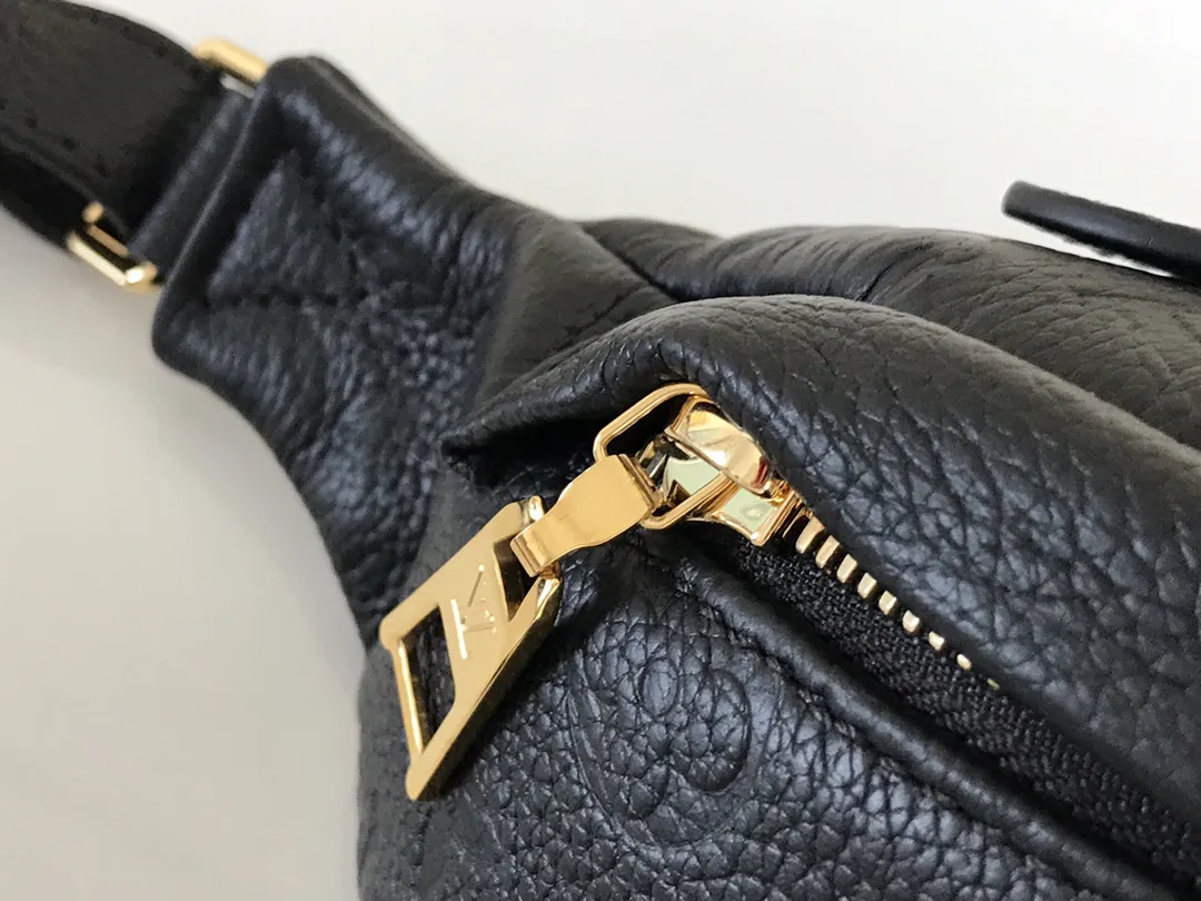 Louis Vuitton BUMBAG M44812 - 图片 8