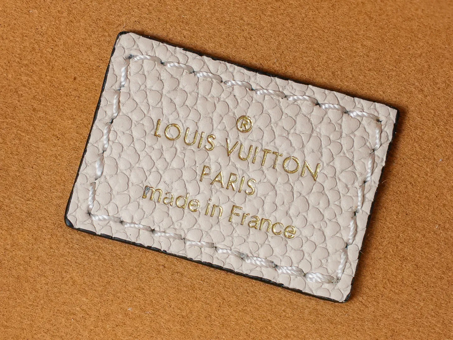 Alternative view of Louis Vuitton Bumbag M44836