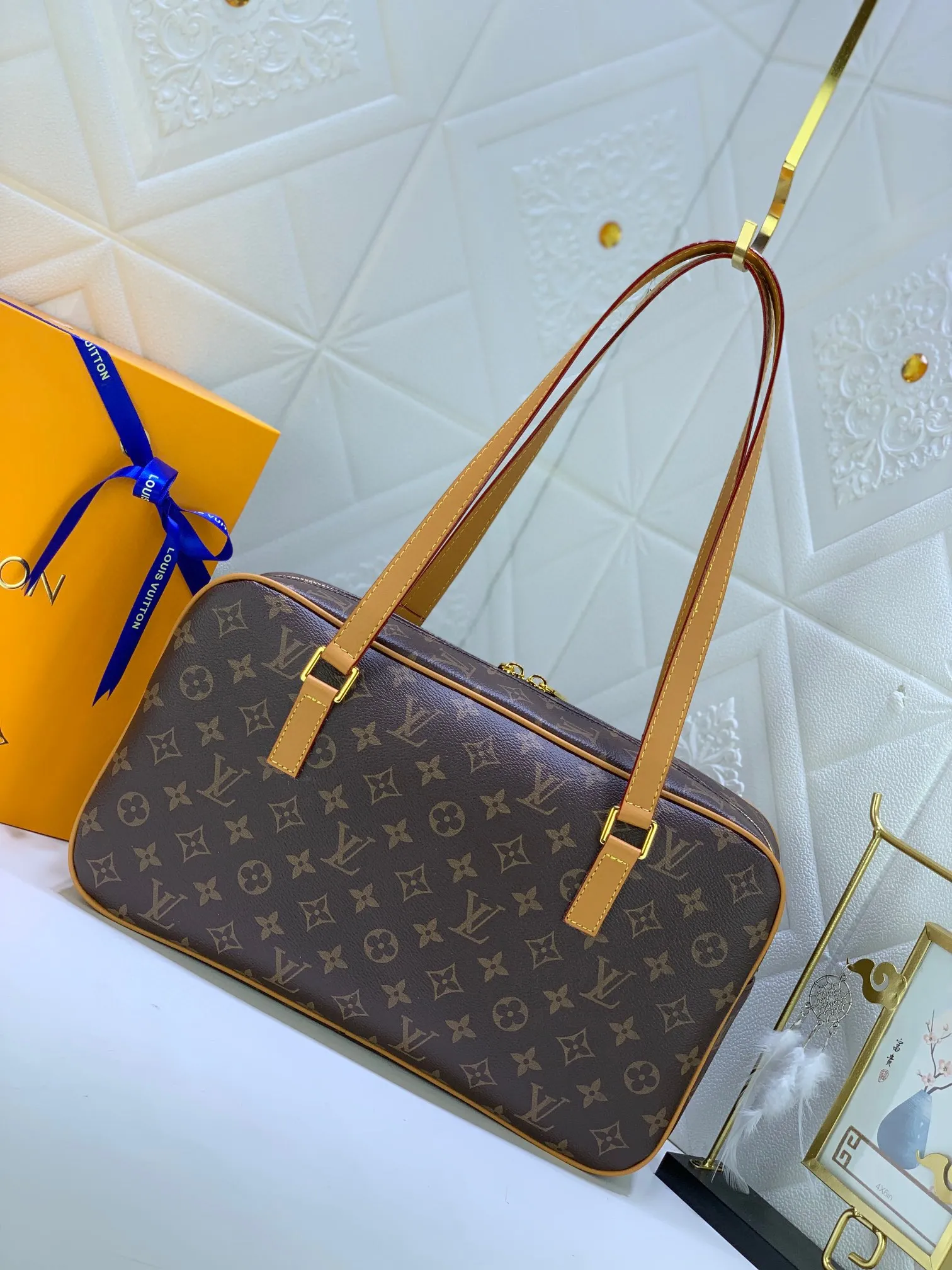 Louis Vuitton Cite GM M51181 - 图片 3